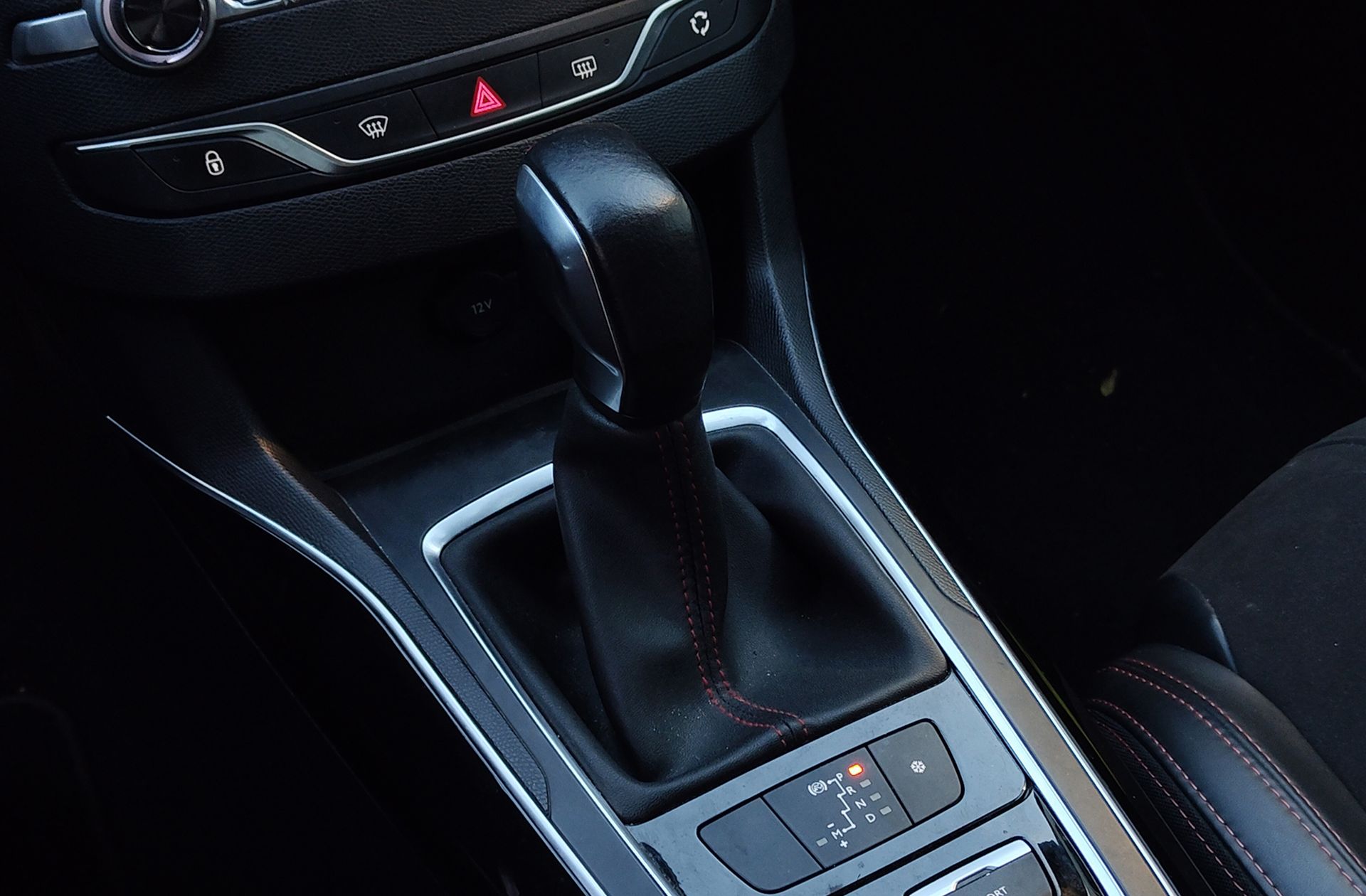 Peugeot 308 2.0 BlueHDi EAT6 - foto 6