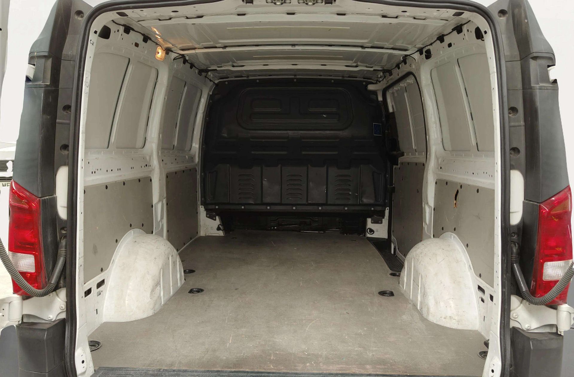 Mercedes-Benz Vito Furgon 114 CDI Pro larga - foto 12
