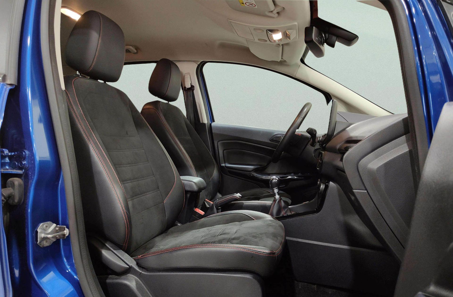 Ford EcoSport 1.0T EcoBoost ST Line - foto 21