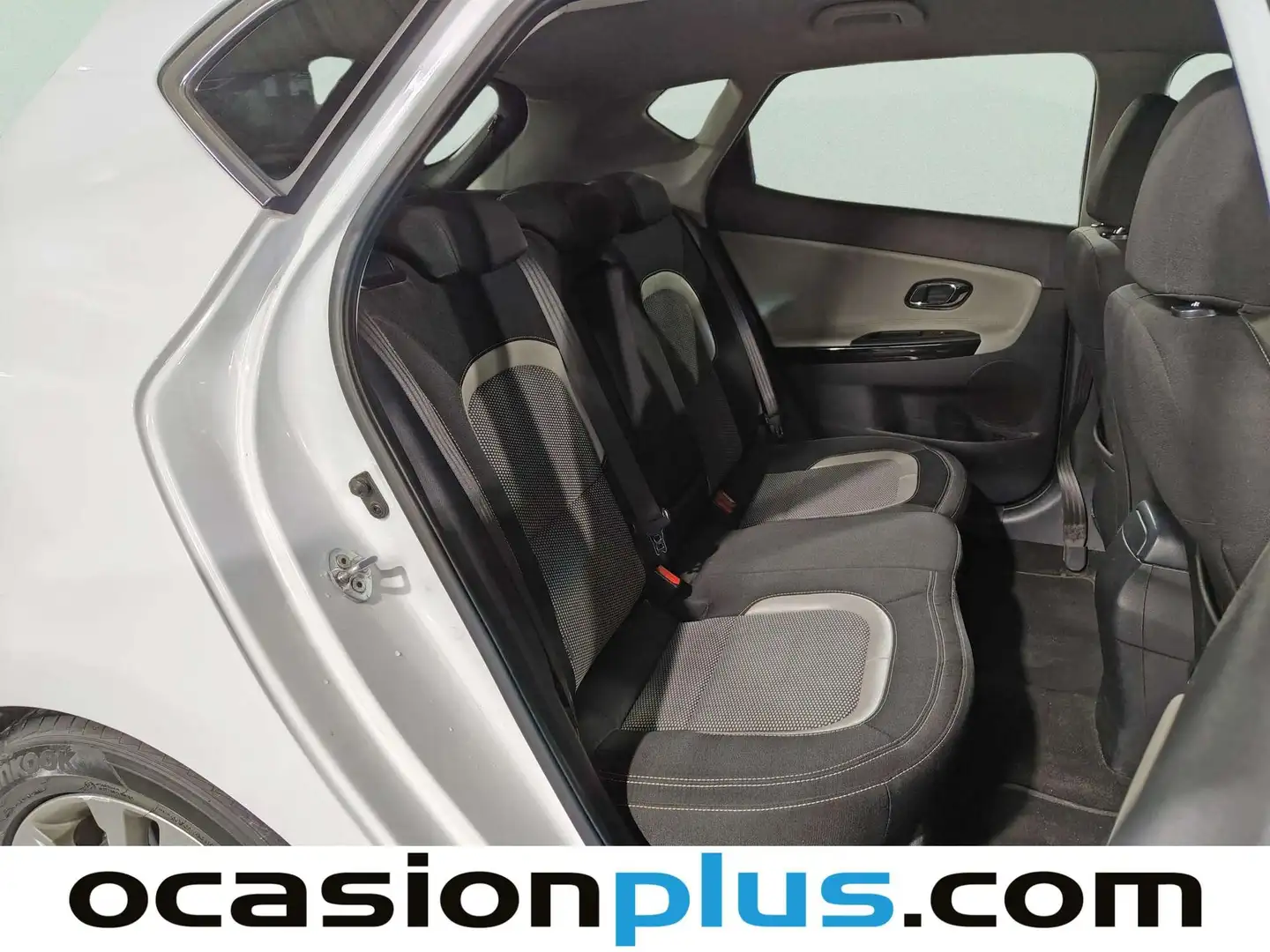 Foto KIA Ceed Kia Ceed 1.6 CRDi VGT Eco-Dynamics x-Tech (128 CV)