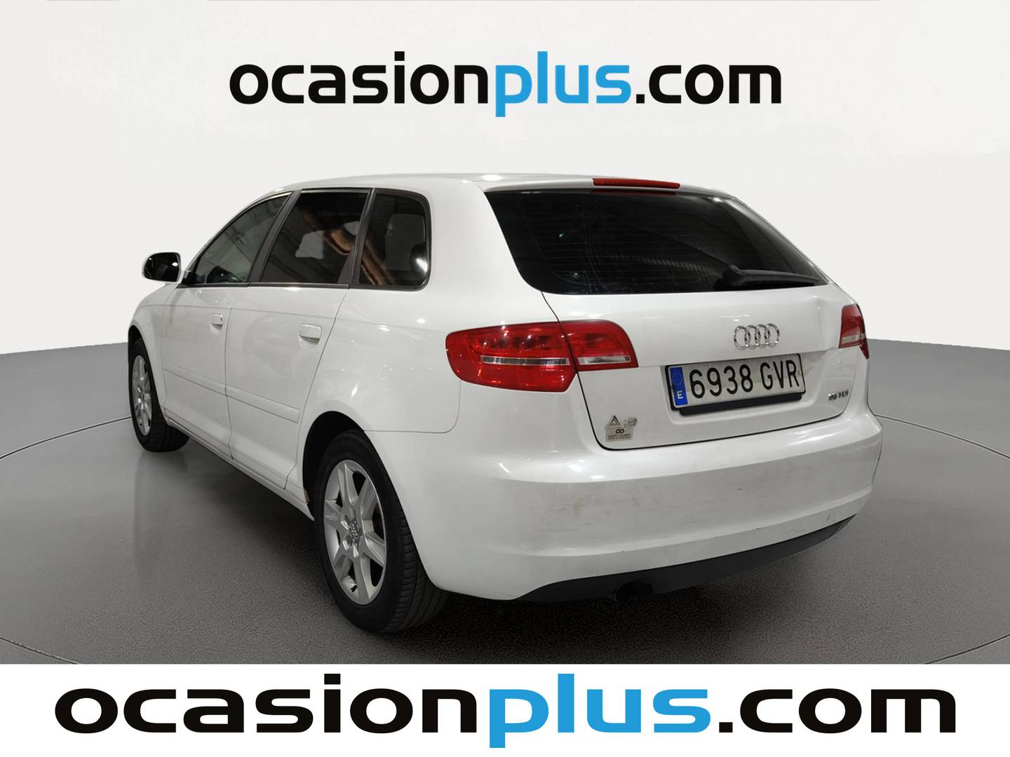 Foto trasera Audi A3 Audi A3 Sportback Attraction 1.6 TDI (105 CV) izquierda
