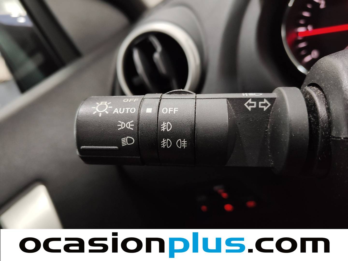 Equipamiento del Nissan QASHQAI Nissan Qashqai dCi 130 S&S Acenta 4x2 (130 CV)