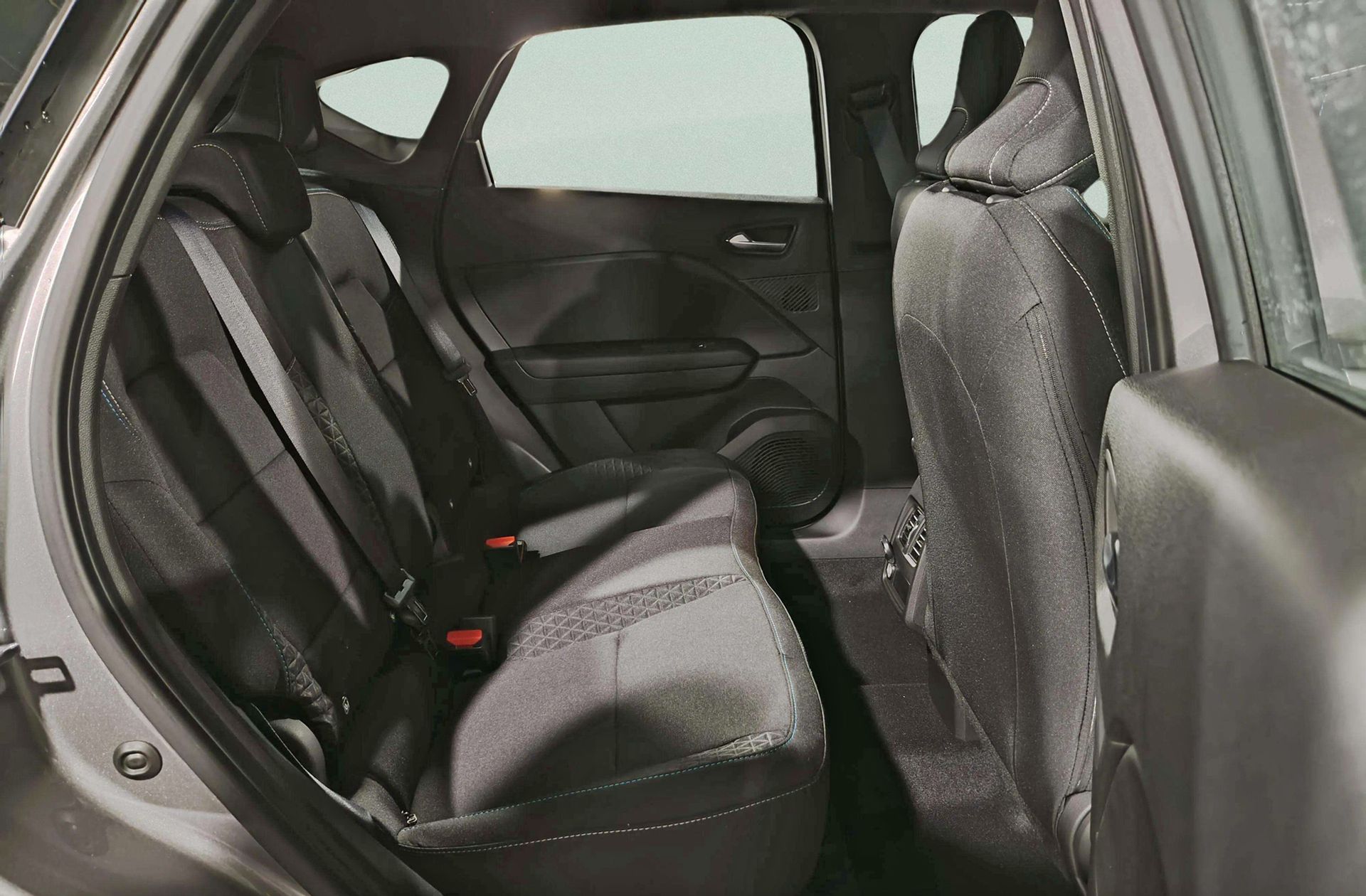 Renault Captur Evolution E-Tech full hybrid - foto 18