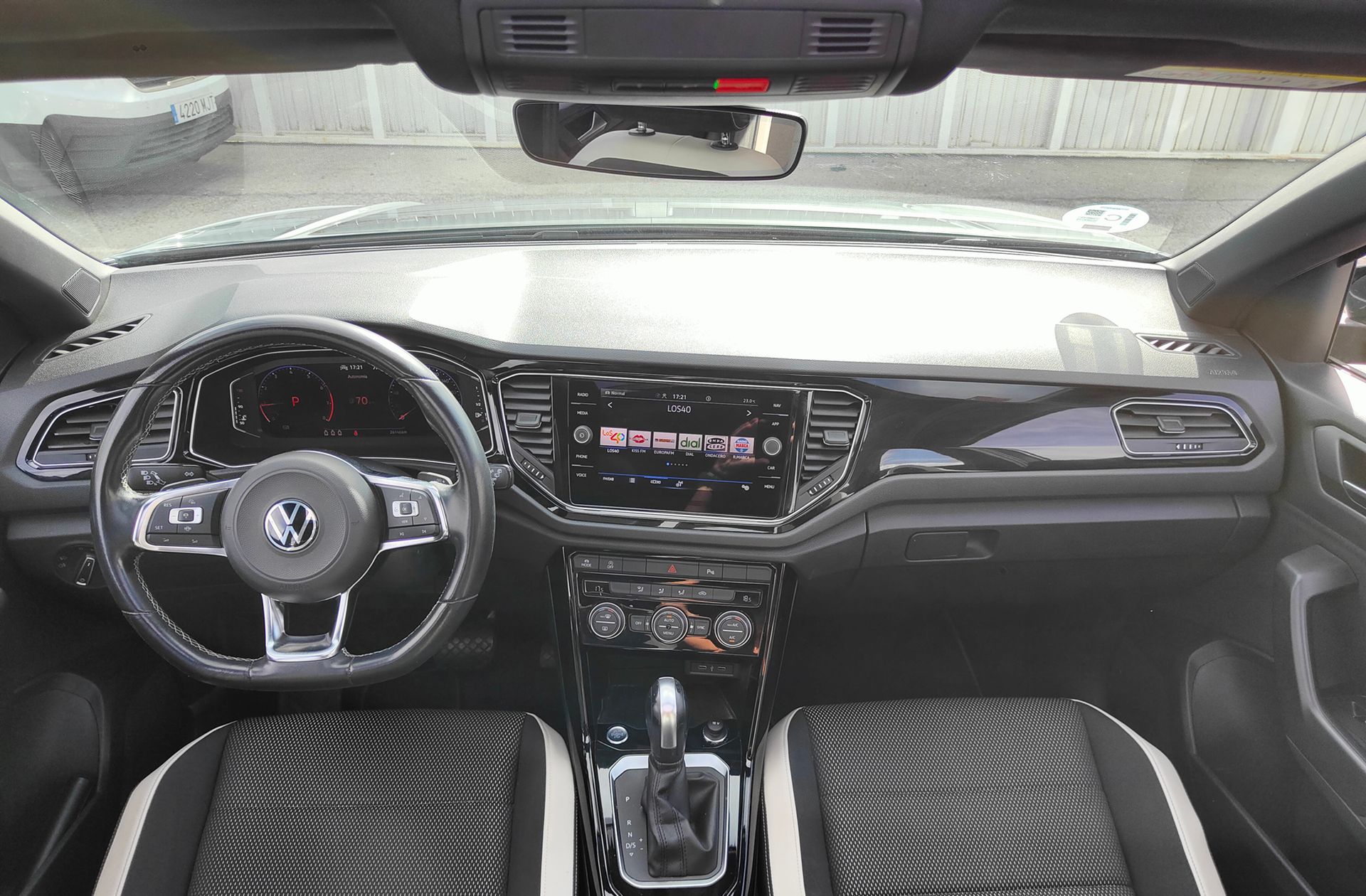 Volkswagen T-Roc Sport 1.5 TSI DSG - foto 7