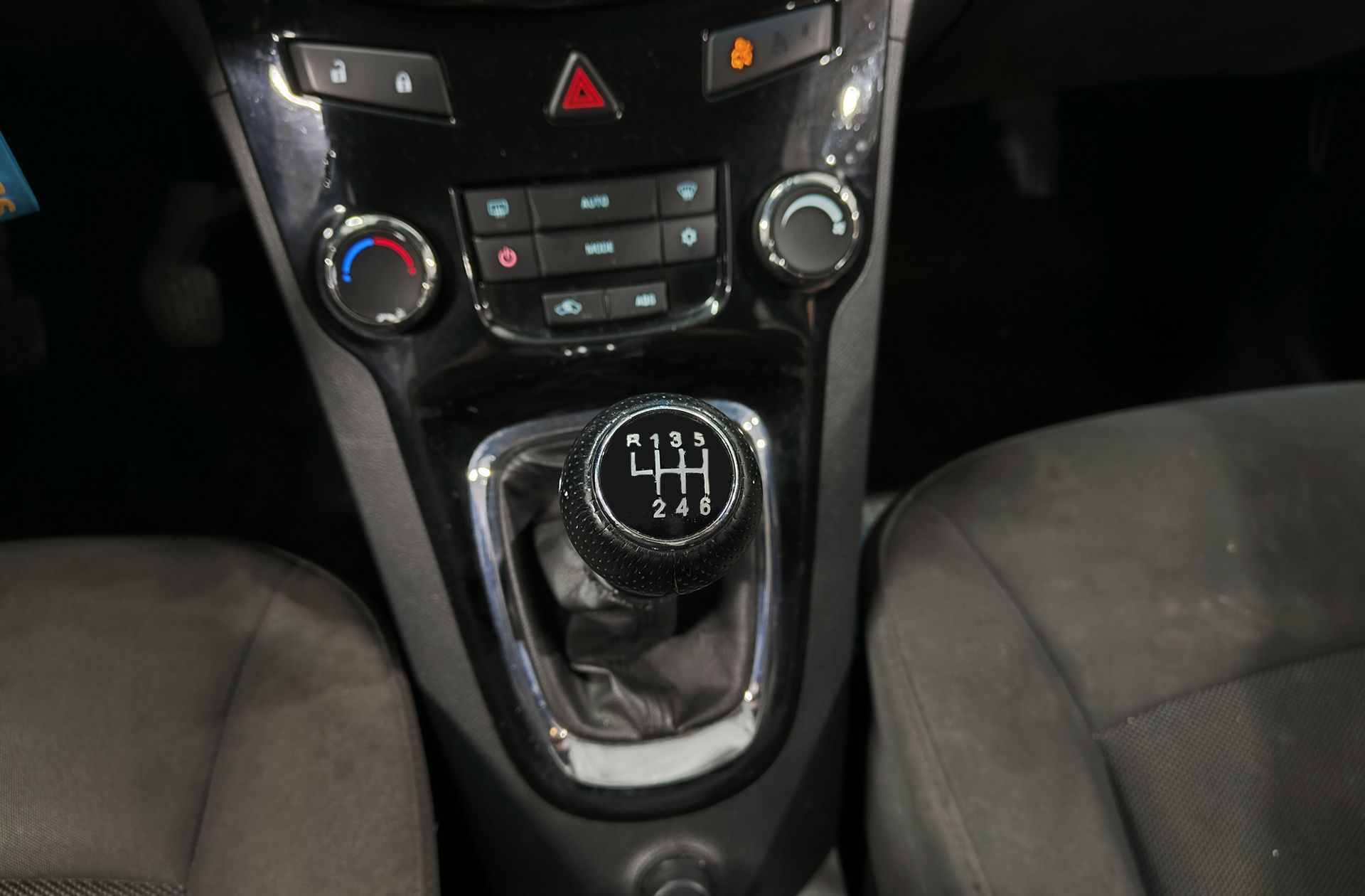 Chevrolet Orlando 2.0 Vcdi LTZ 7 plazas - foto 5