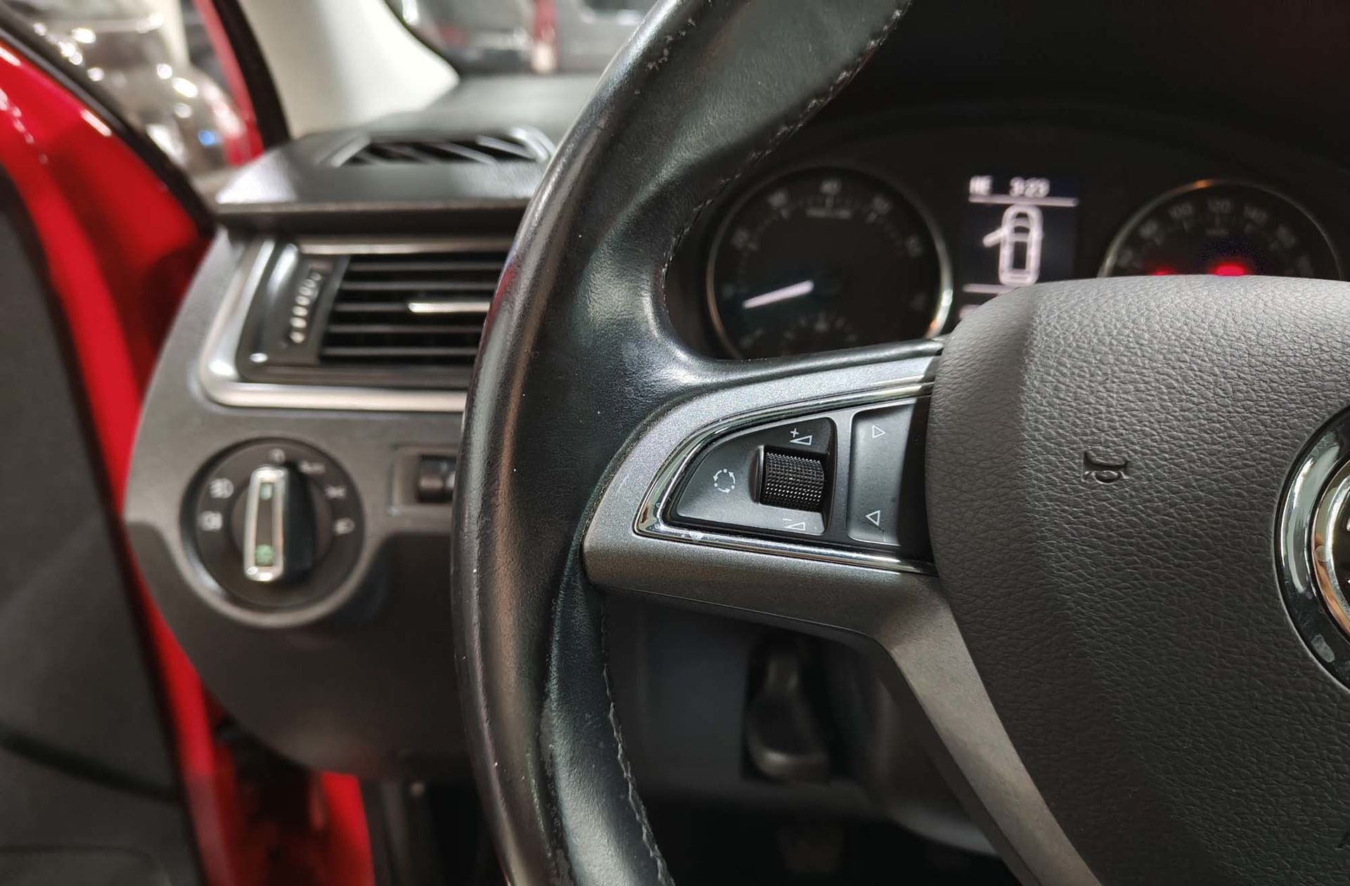 Škoda Spaceback 1.2 TSI Ambition - foto 24