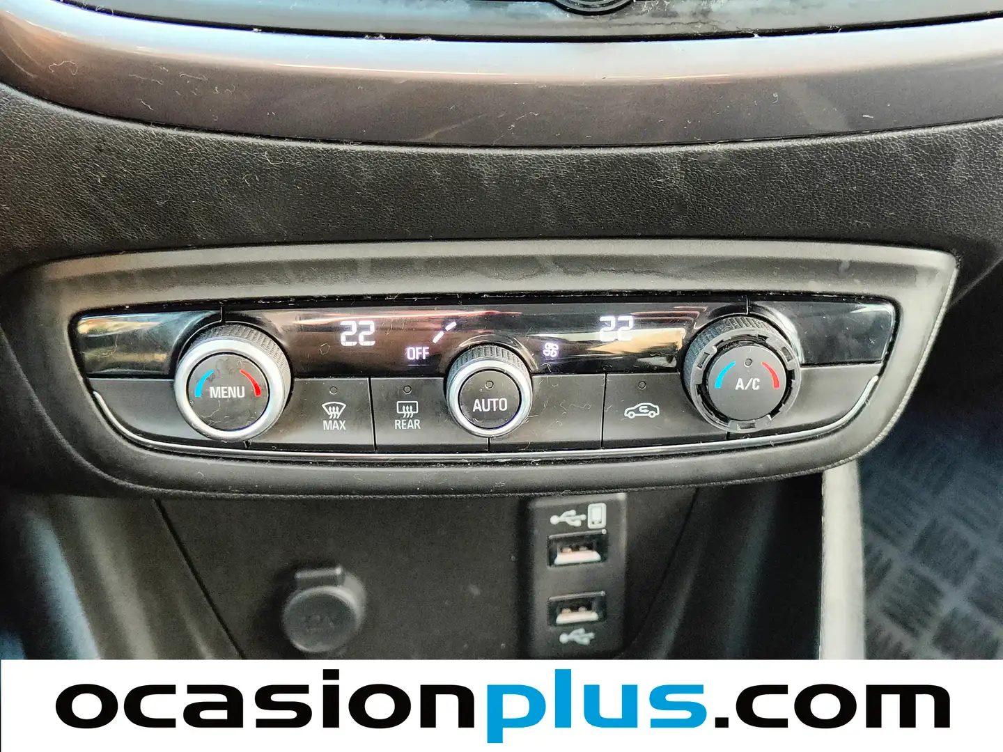 Foto Opel Crossland X Opel Crossland X 1.6 Turbo Excellence (99 CV)