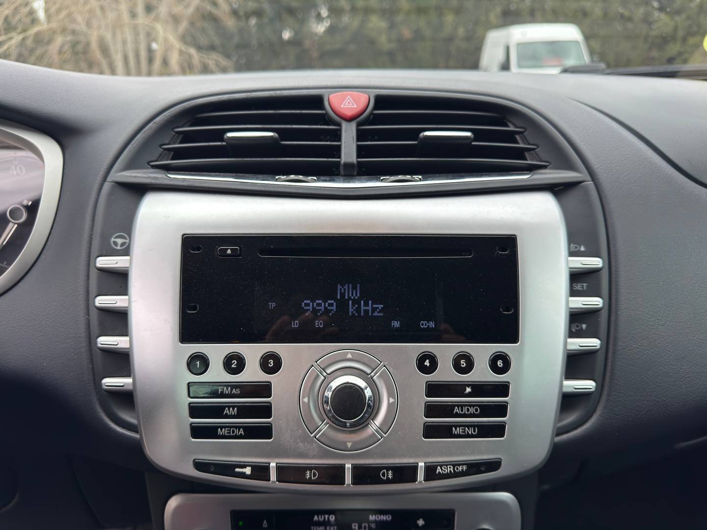 Foto Lancia Delta Lancia Delta 2.0 Multijet DPF Oro (165 CV)