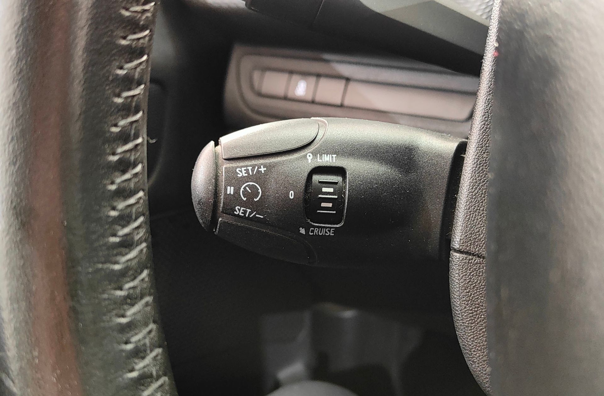 Peugeot 208 1.6 BlueHDi Style - foto 21