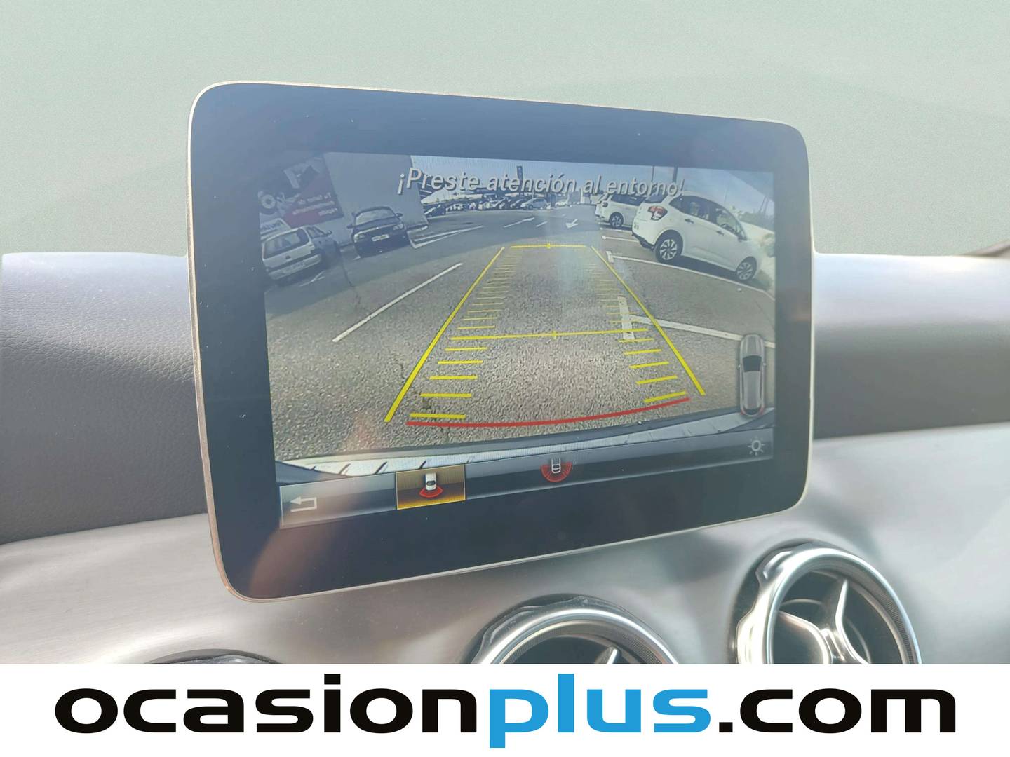 Extras del Mercedes GLA Mercedes-Benz GLA 180 (122 CV) Pack AMG