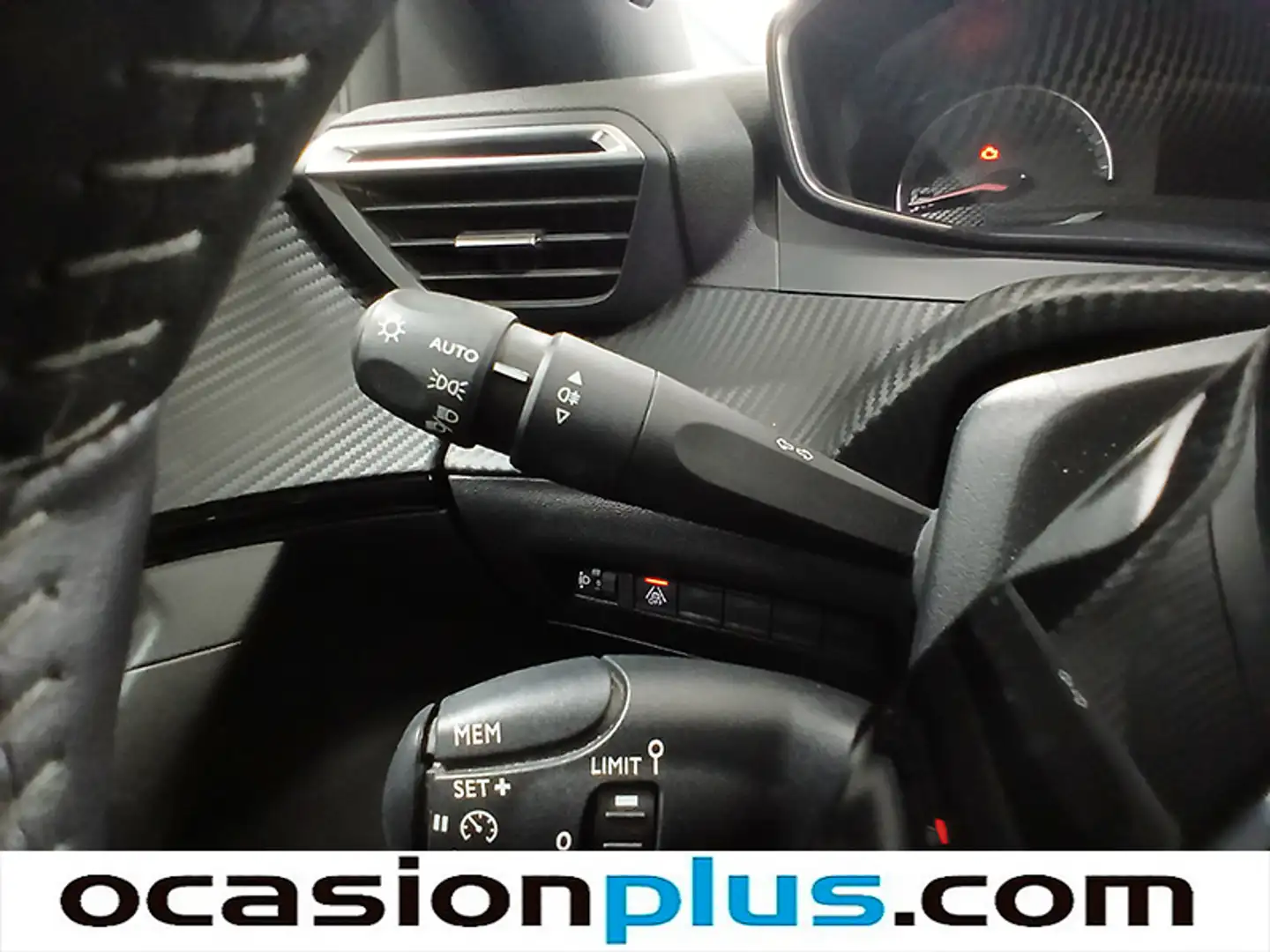 Foto Peugeot 2008 Peugeot 2008 PureTech 100 S&S Allure (100 CV)