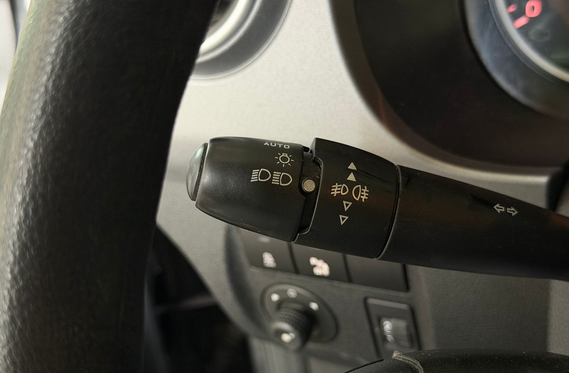 Citroën Berlingo Combi BlueHDi 100 Multispace 20 Aniversario - foto 21