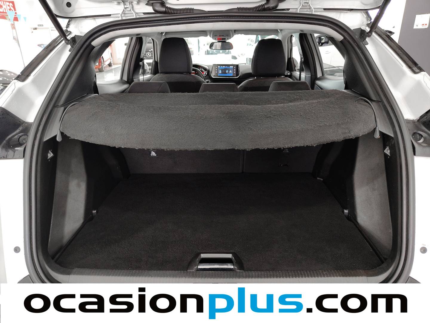 Fotos maletero Peugeot 2008 Peugeot 2008 BlueHDi 110 S&S Active Pack (110 CV)
