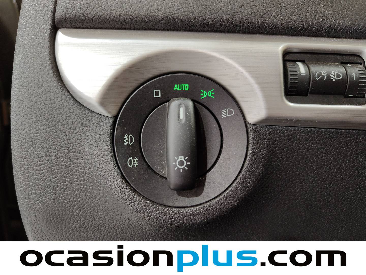 Equipamiento del Skoda Yeti Skoda Yeti 2.0 TDI AdBlue Like 4x2 (110 CV)