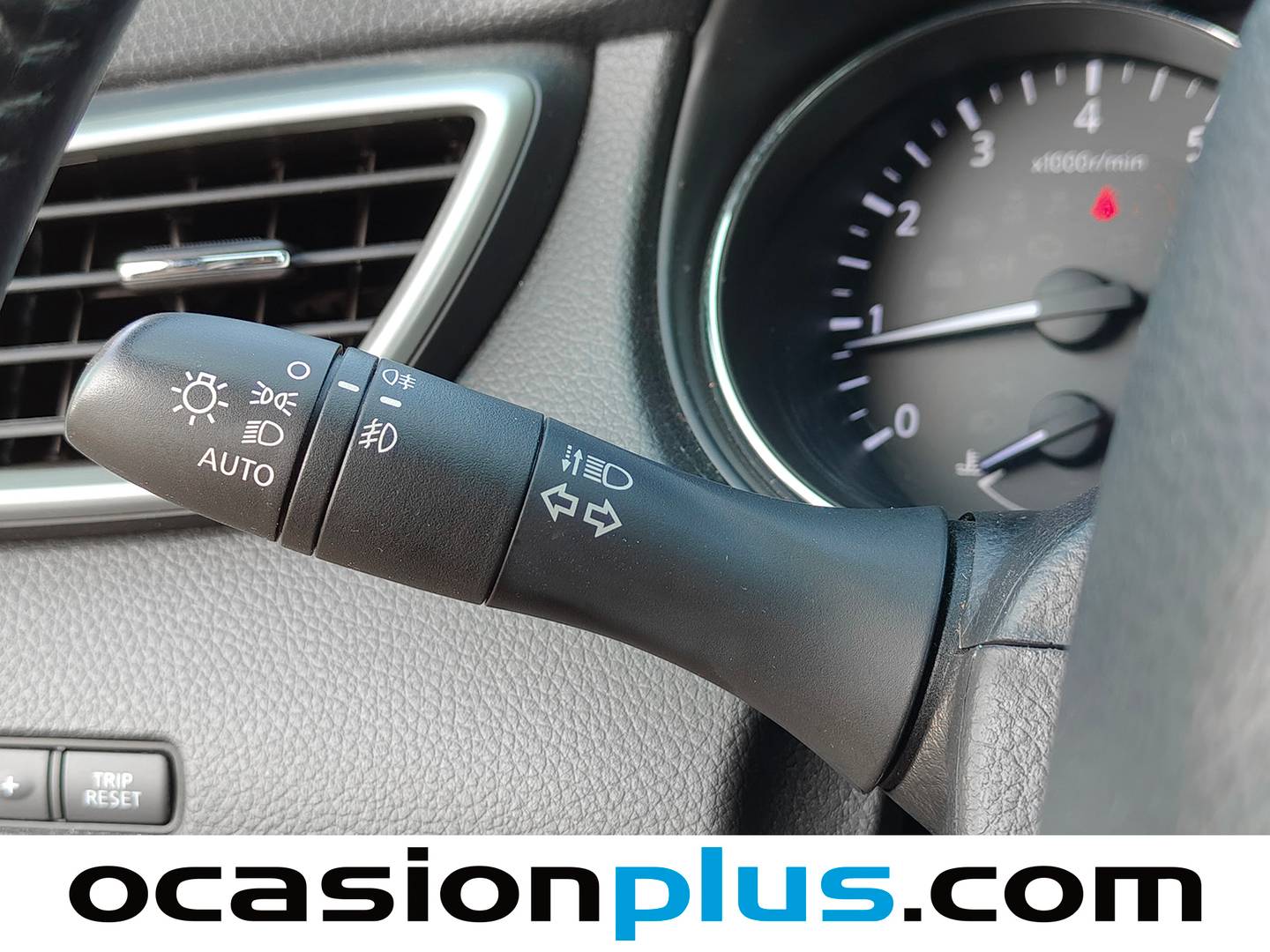 Nissan QASHQAI Nissan Qashqai 1.2 DIG-T N-Vision 4x2 (115 CV) seminuevo
