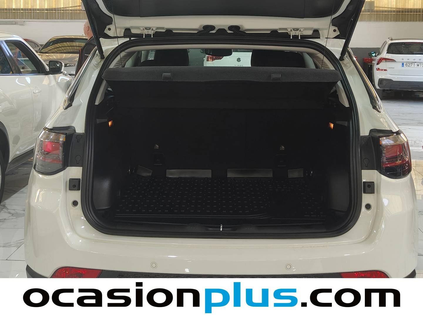 Fotos maletero Jeep Compass Jeep Compass 1.3 Gse T4 Longitude FWD MT (130 CV)