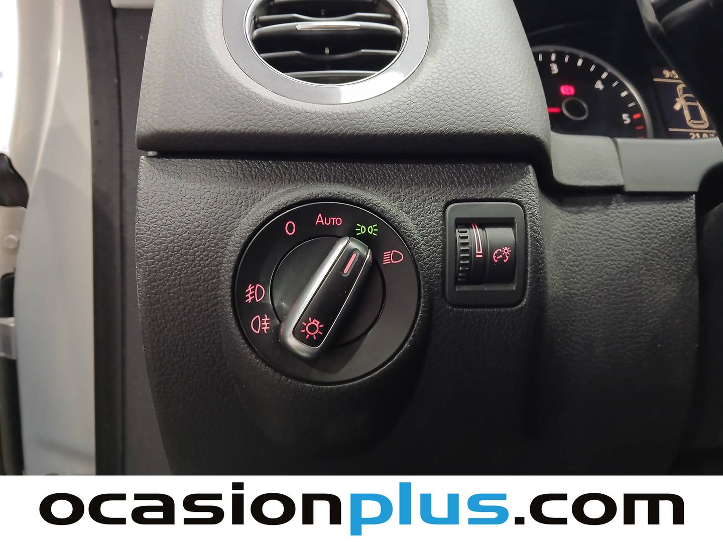Volkswagen Tiguan Volkswagen Tiguan T1 2.0 TDI BMT 4x2 (140 CV) seminuevo