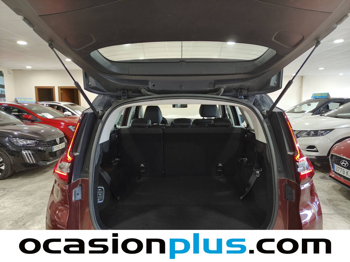 Foto Renault Grand Scénic Renault Grand Scenic Zen TCe (130 CV) 7 PLAZAS siete plazas