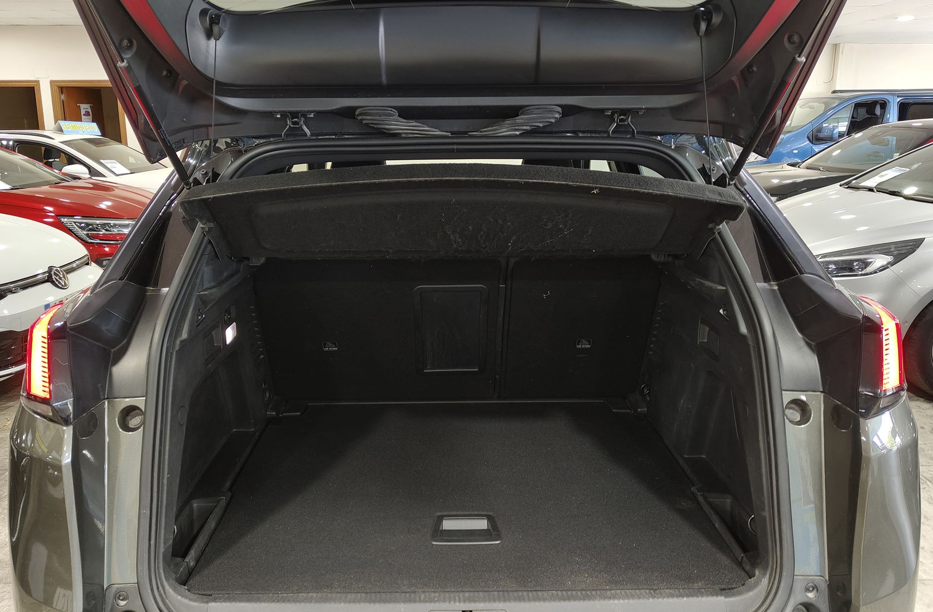 Peugeot 3008 PureTech 130 GT Line - foto 19