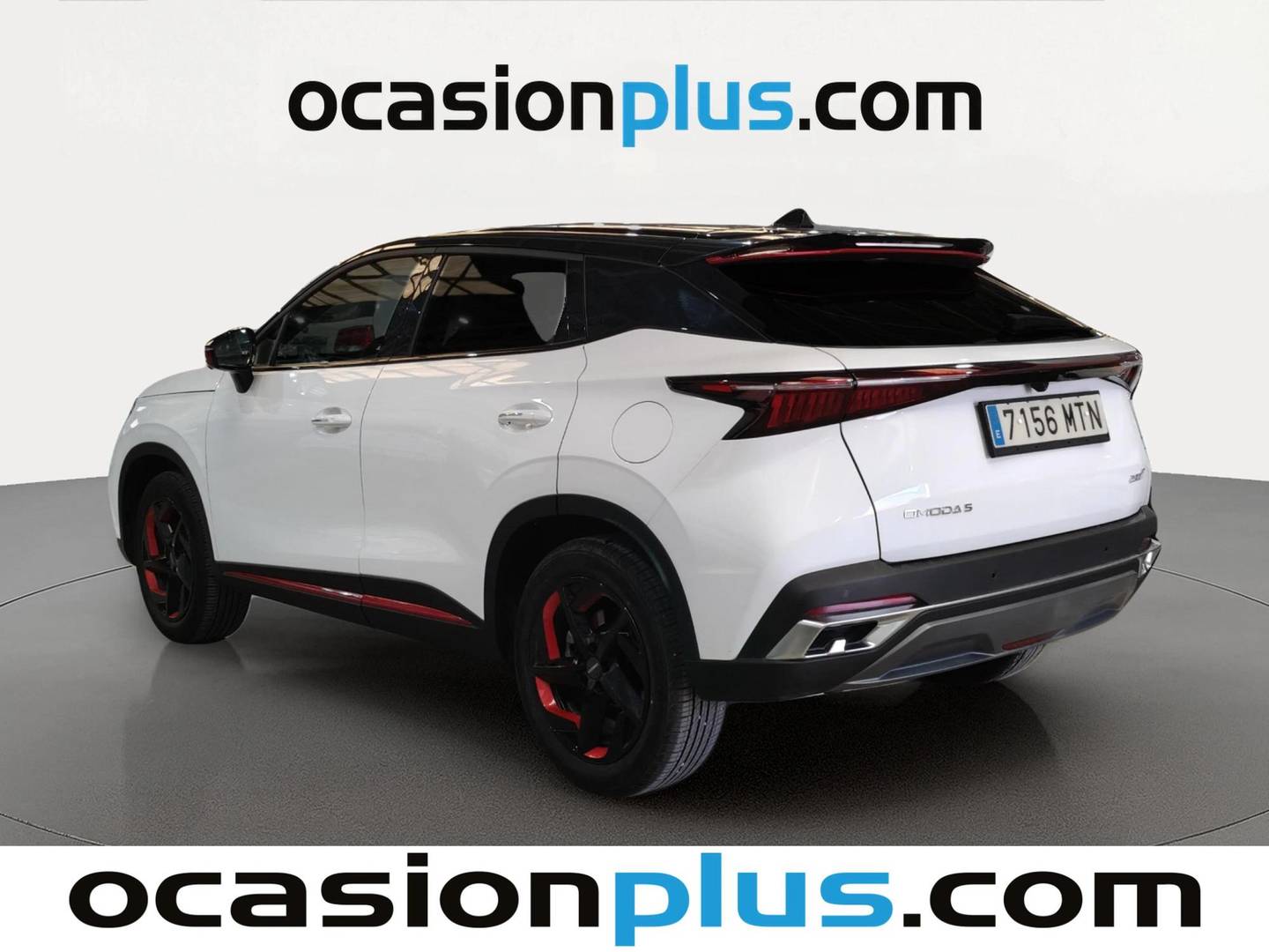 Foto delantera OMODA 5 OMODA 5 1.6 T-GDI Premium DCT (185 CV) derecha