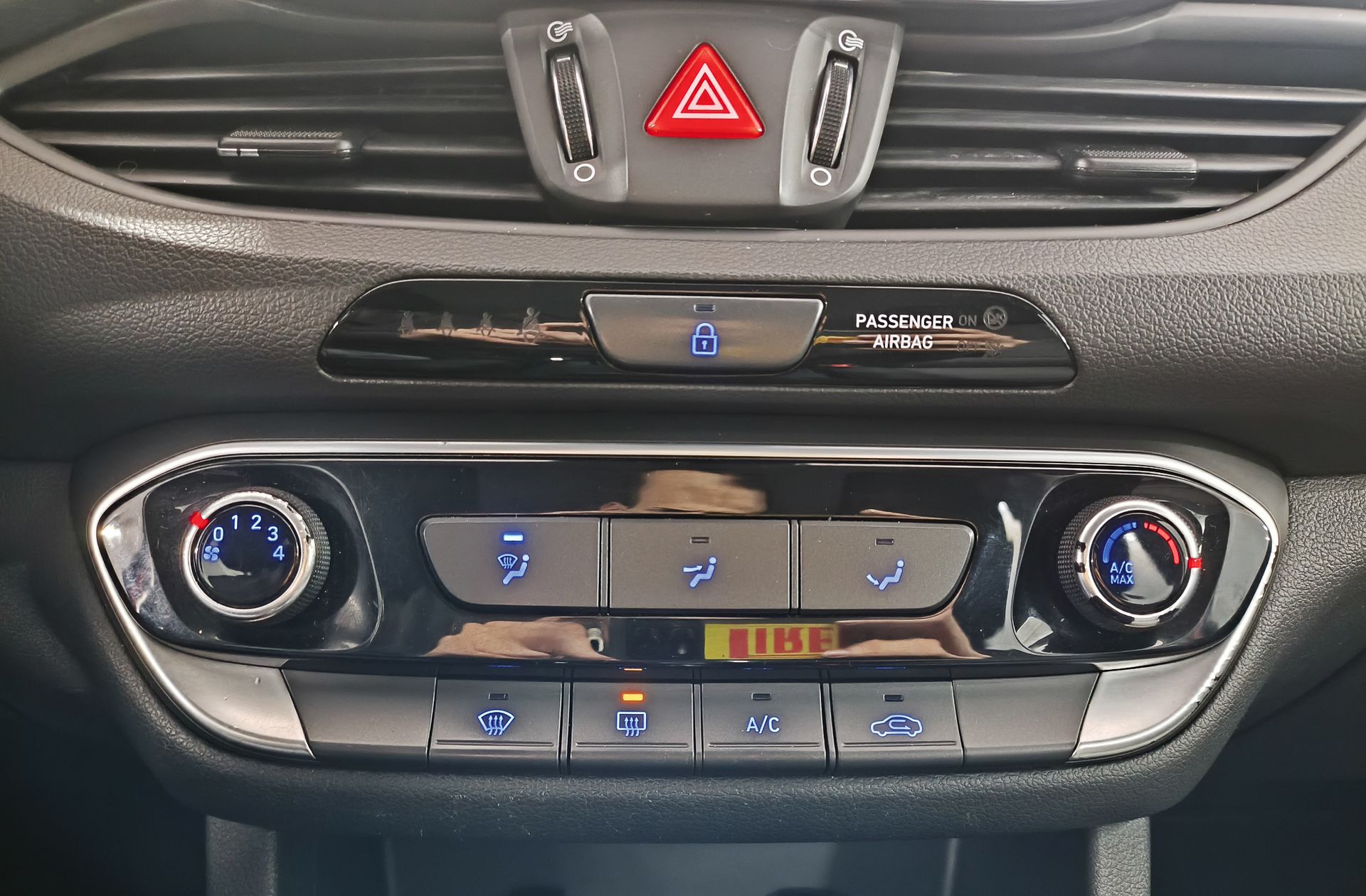 Hyundai i30 1.0 T-GDi Essence - foto 24