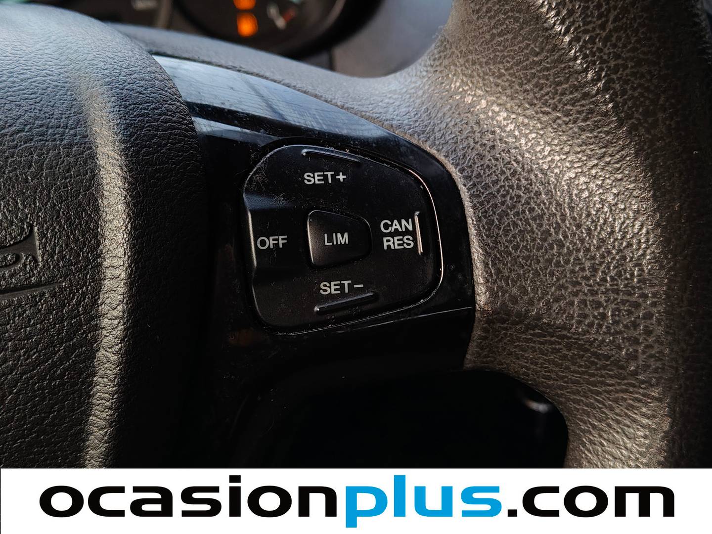 Extras y acabados del Ford Ka+ Ford Ka+ 1.2 Ti-VCT Ultimate (85 CV)