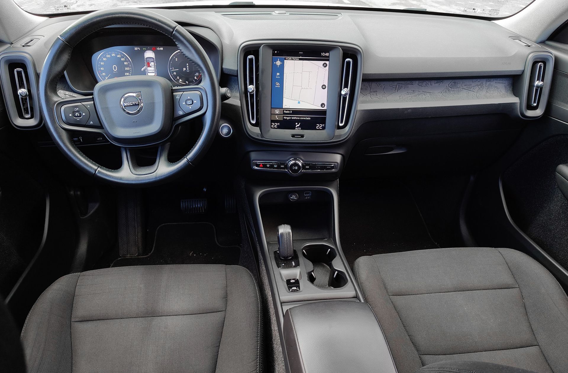 Volvo XC40 D4 AWD - foto 9