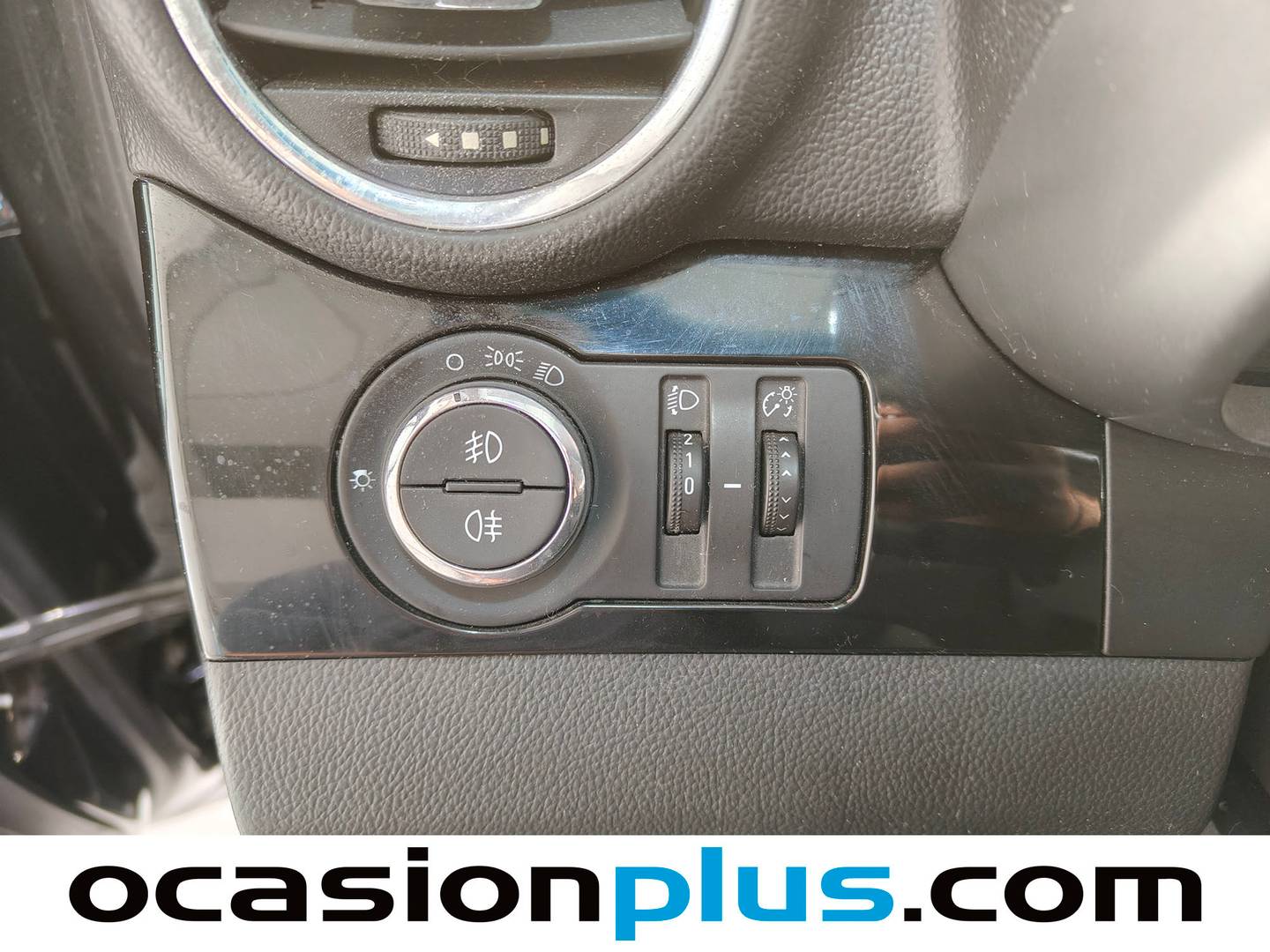 Extras y acabados del Chevrolet Orlando Chevrolet Orlando 2.0 VCDi LT+ (130 CV) 7 Plazas