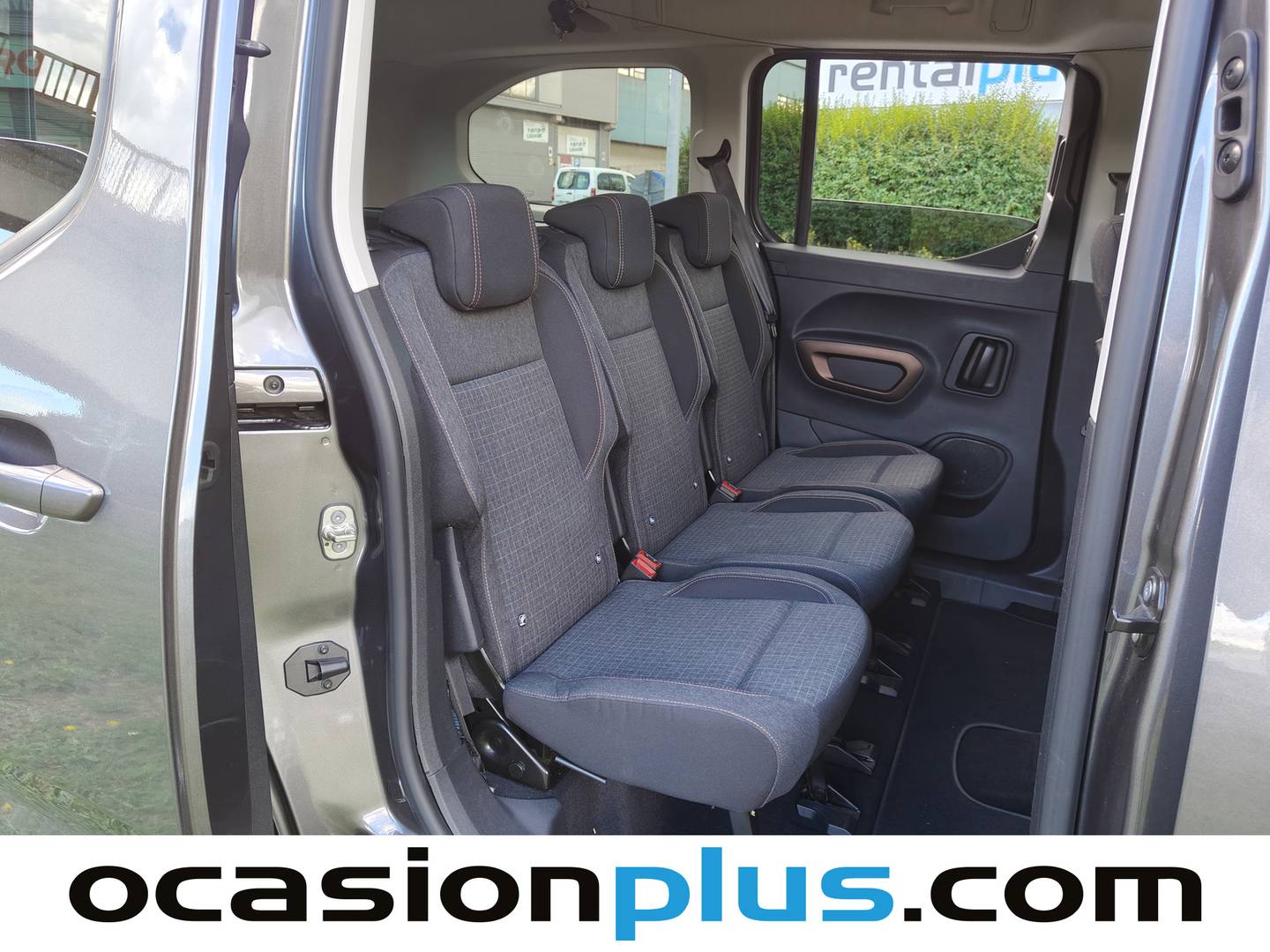 Foto Peugeot Rifter Peugeot Rifter PureTech 130 GT Long EAT8 (130 CV)