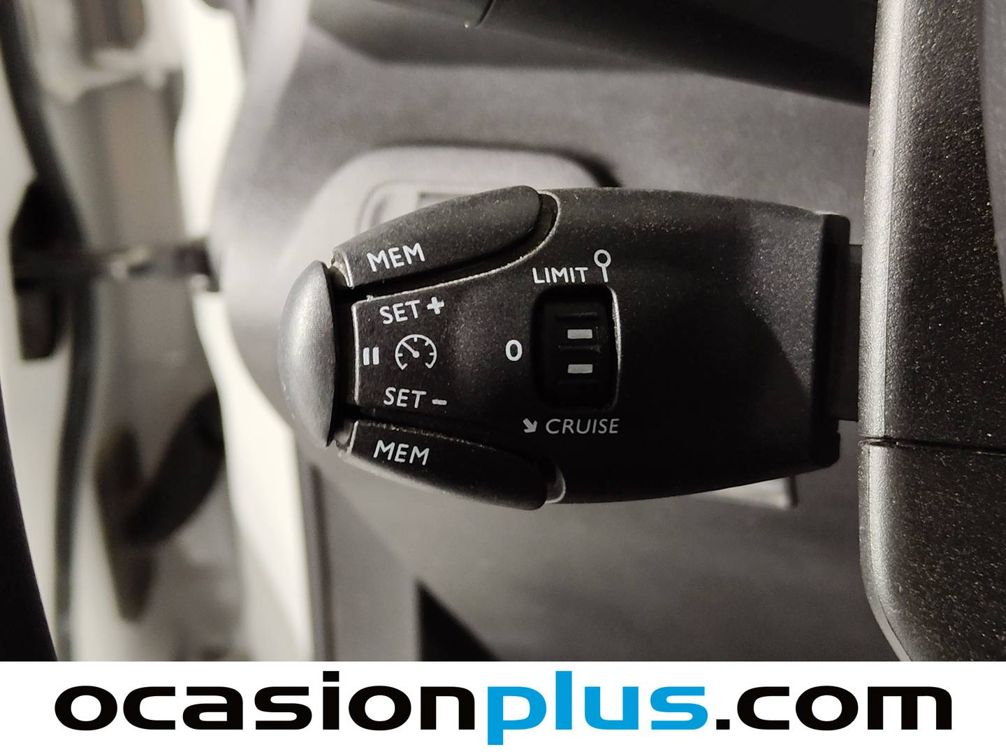 Equipamiento del Citroën Berlingo Citroën Berlingo BlueHDi 100 Talla M Live Pack (102 CV)