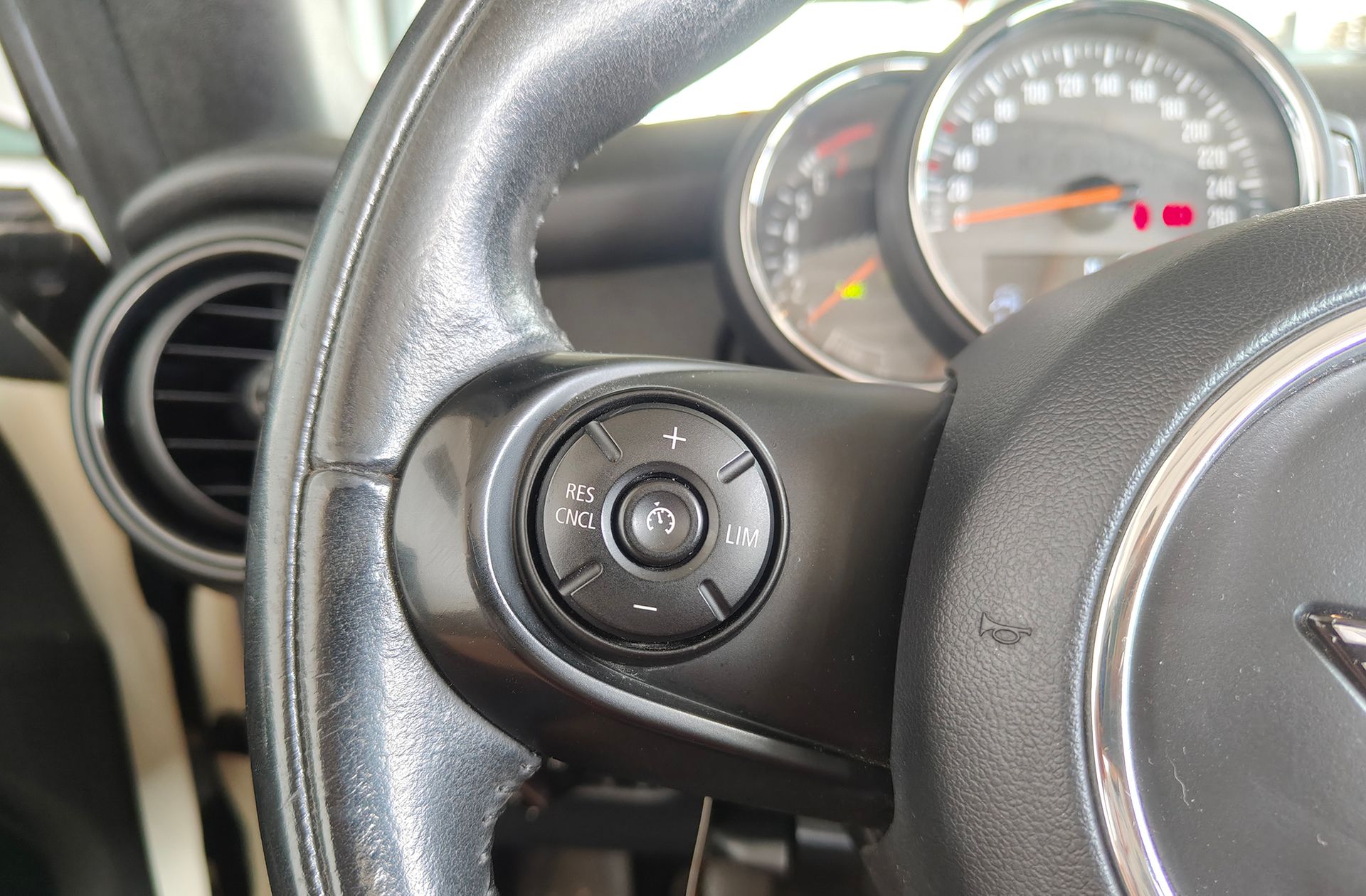 MINI Cooper Cabrio One - foto 22