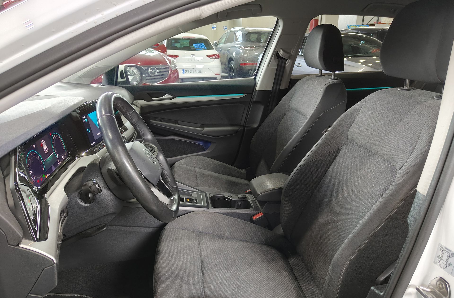 Volkswagen Golf Life 1.0 eTSI DSG - foto 10