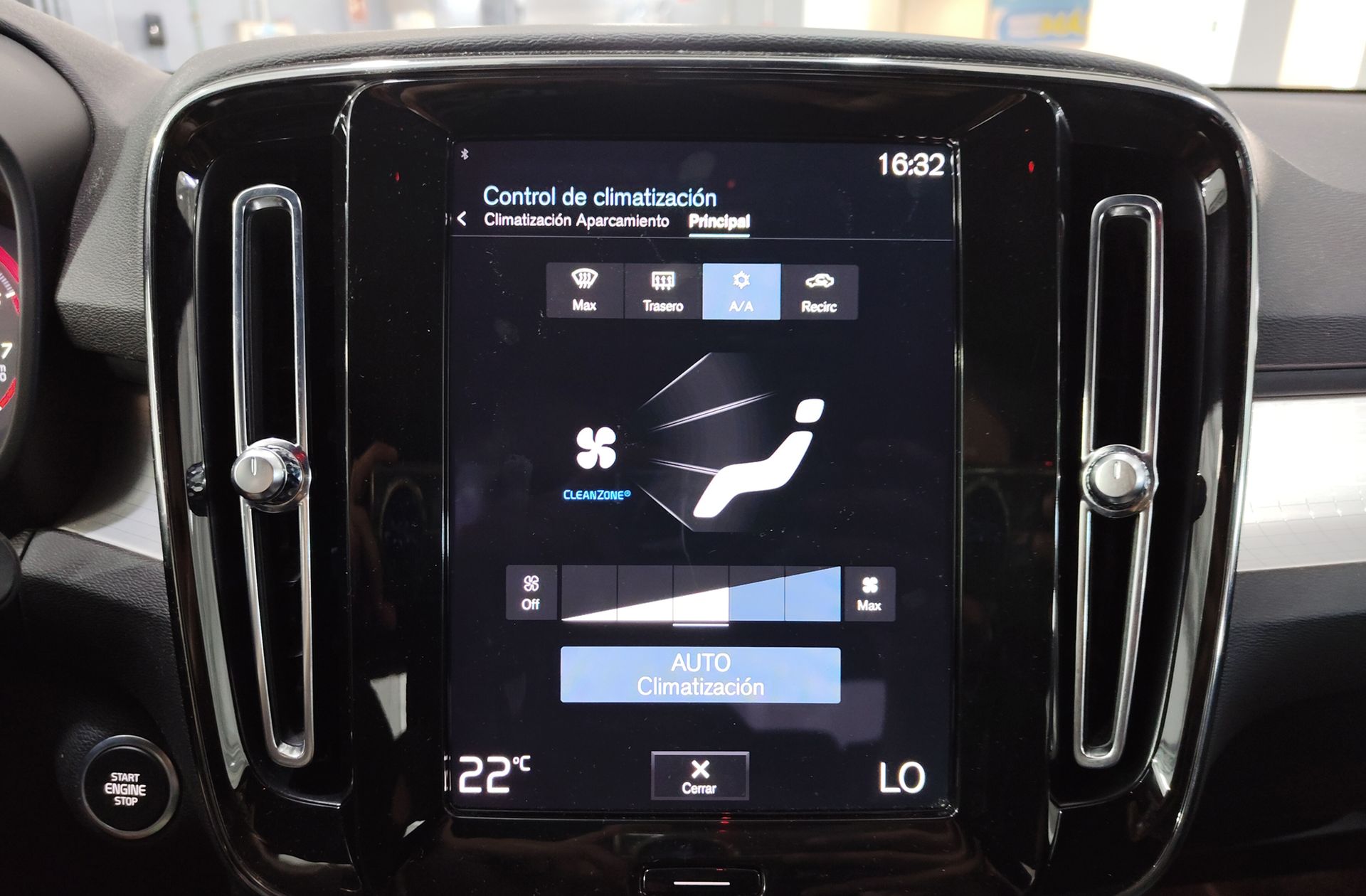 Volvo XC40 T2 Core - foto 31