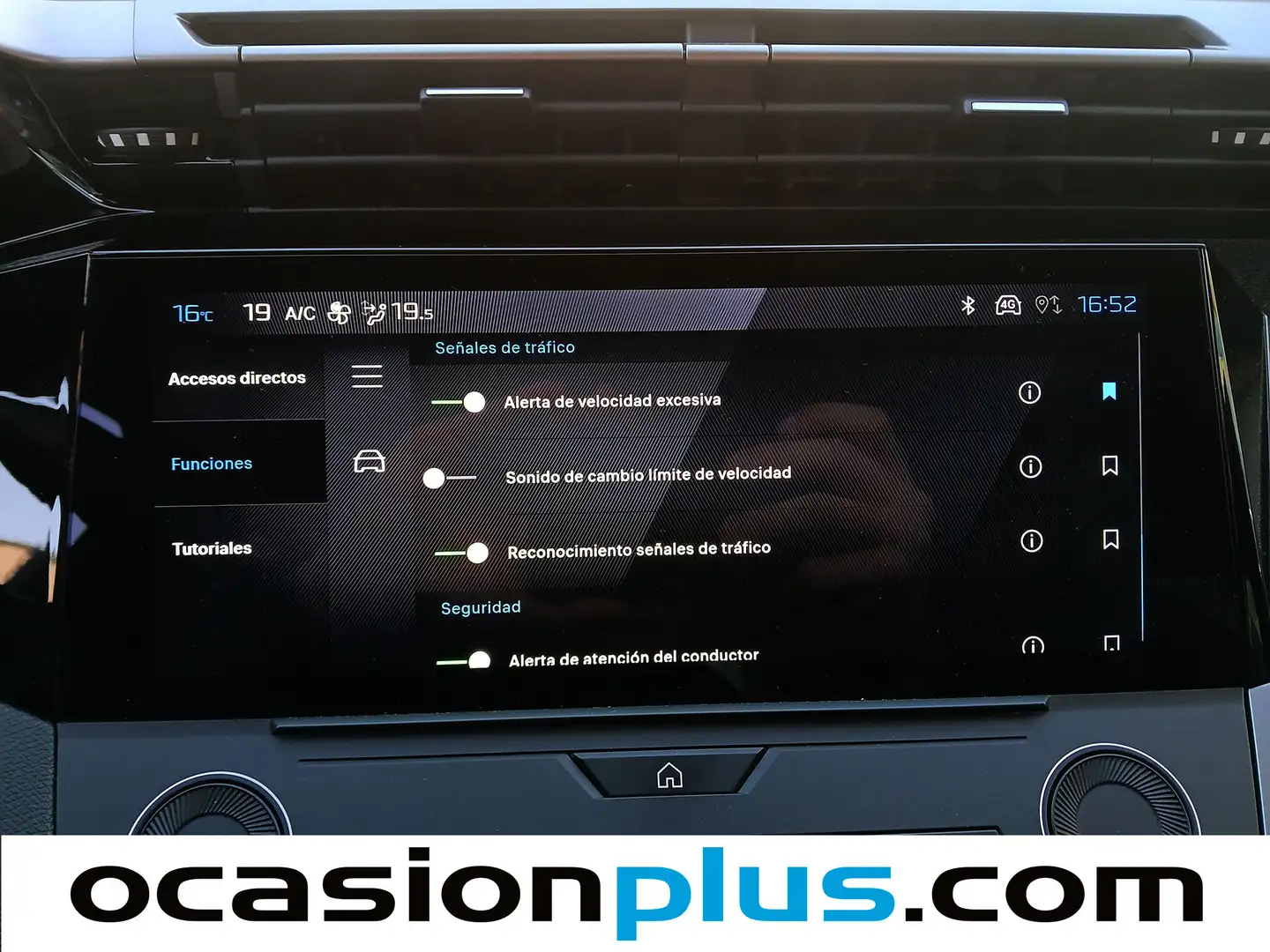 Foto Peugeot 308 Peugeot 308 Allure Hybrid eDCS6 (145 CV)