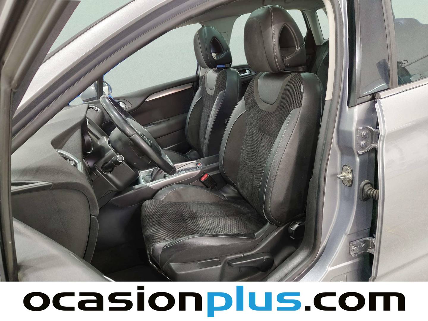 Foto asientos delanteros Citroën C4 Citroën C4 BlueHDi 120 S&S Feel Edition (120 CV)