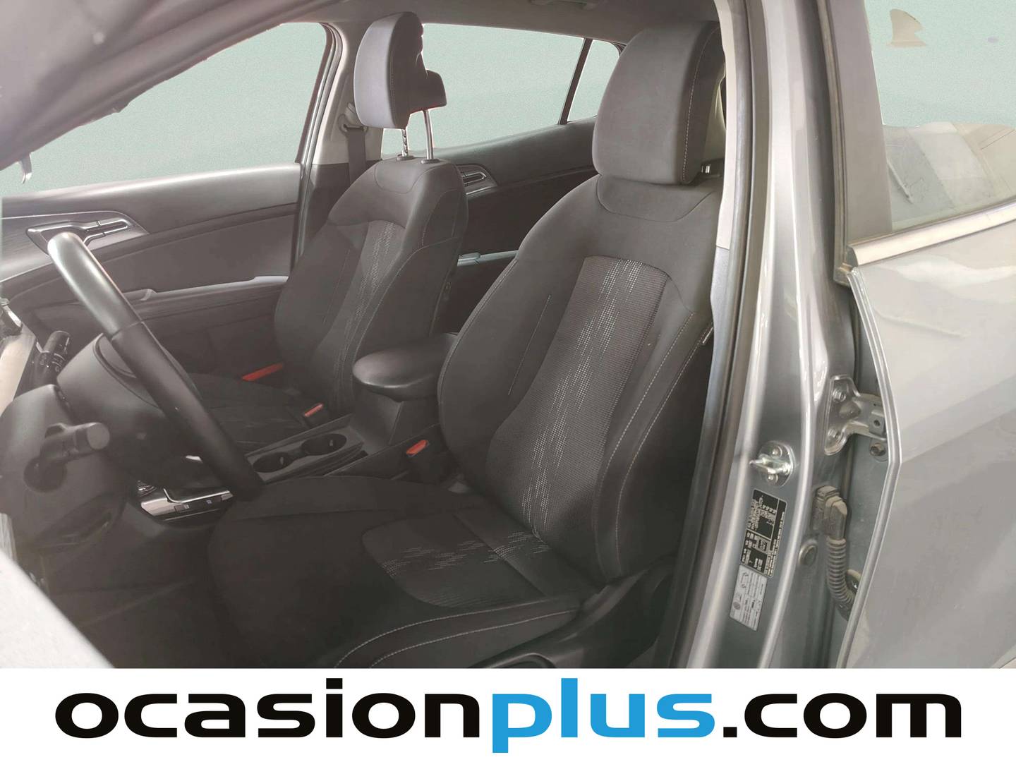 Foto asientos delanteros KIA Sportage KIA Sportage 1.6 CRDi MHEV Drive 4x2 (136 CV)