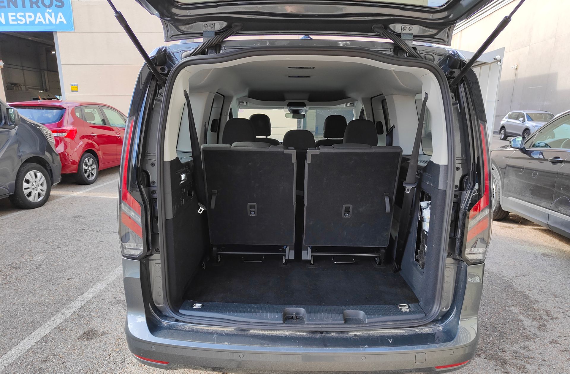 Ford Grand Tourneo Connect 2.0 EcoBlue Titanium 7 plazas - foto 17