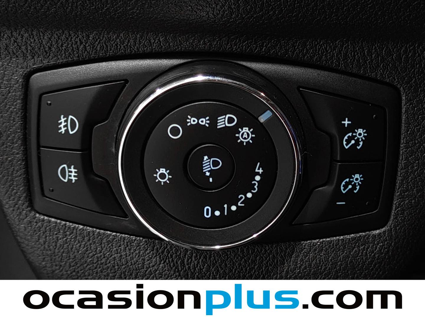 Equipamiento del Ford Tourneo Courier Ford Tourneo Courier 1.0 EcoBoost Titanium (100 CV)