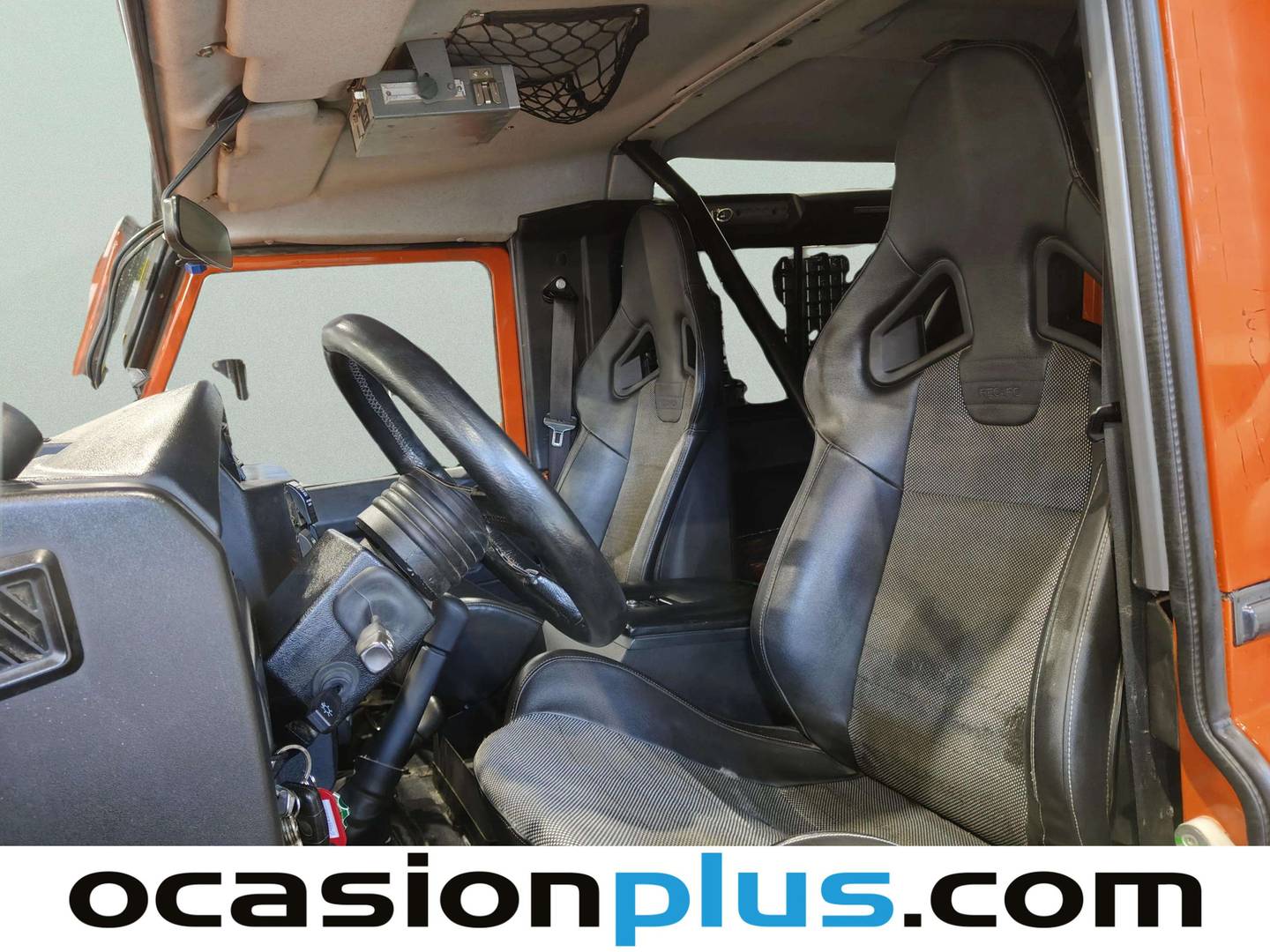 Equipamiento del Land Rover Defender Land Rover Defender Comercial 90 SW E  (122 CV)