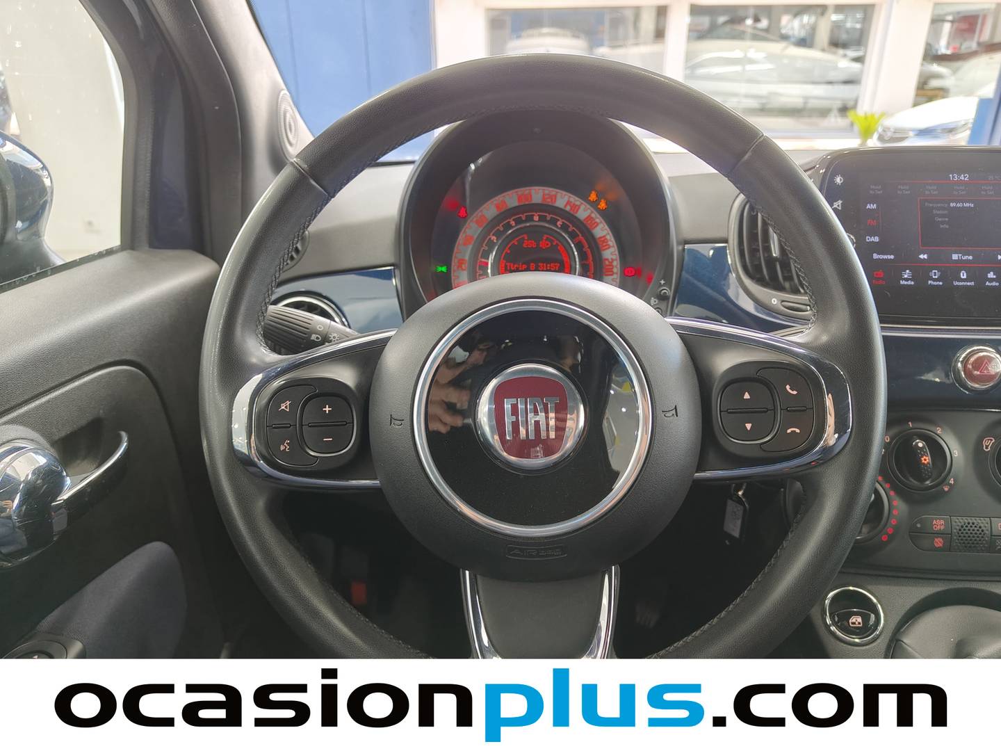 Fiat 500C Fiat 500C 1.0 Hybrid Club (70 CV) 2023