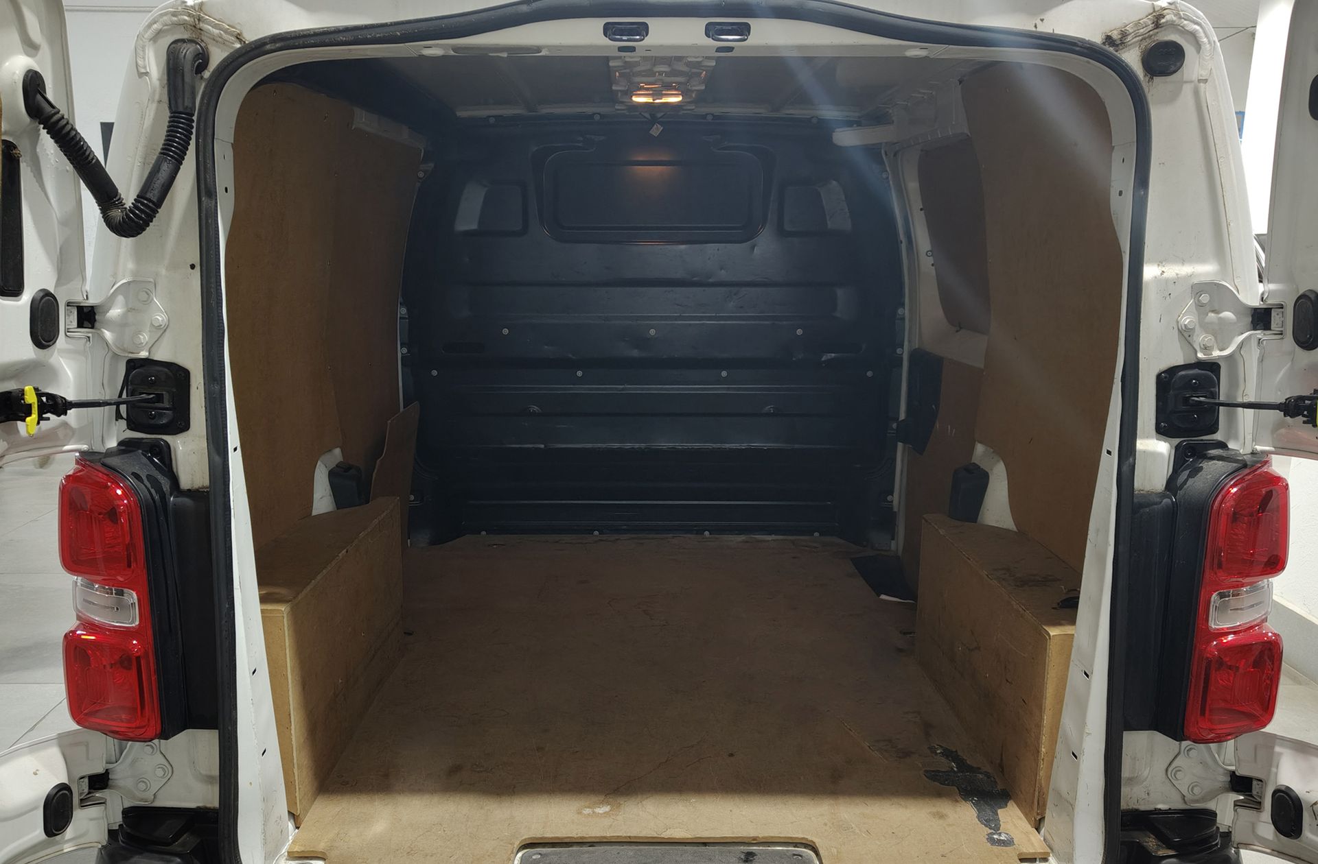 Fiat Scudo 1.5 BlueHDi L1 Business - foto 13
