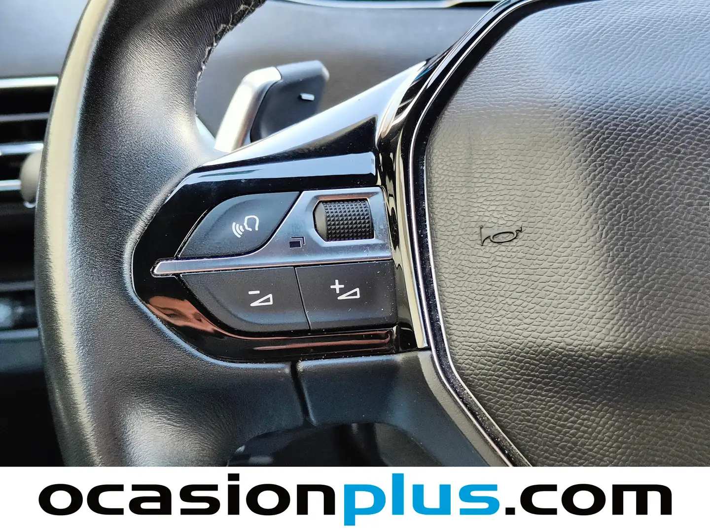 Foto Peugeot 3008 Hybrid Peugeot 3008 Hybrid 300 Allure Pack e-EAT8  (300 CV)