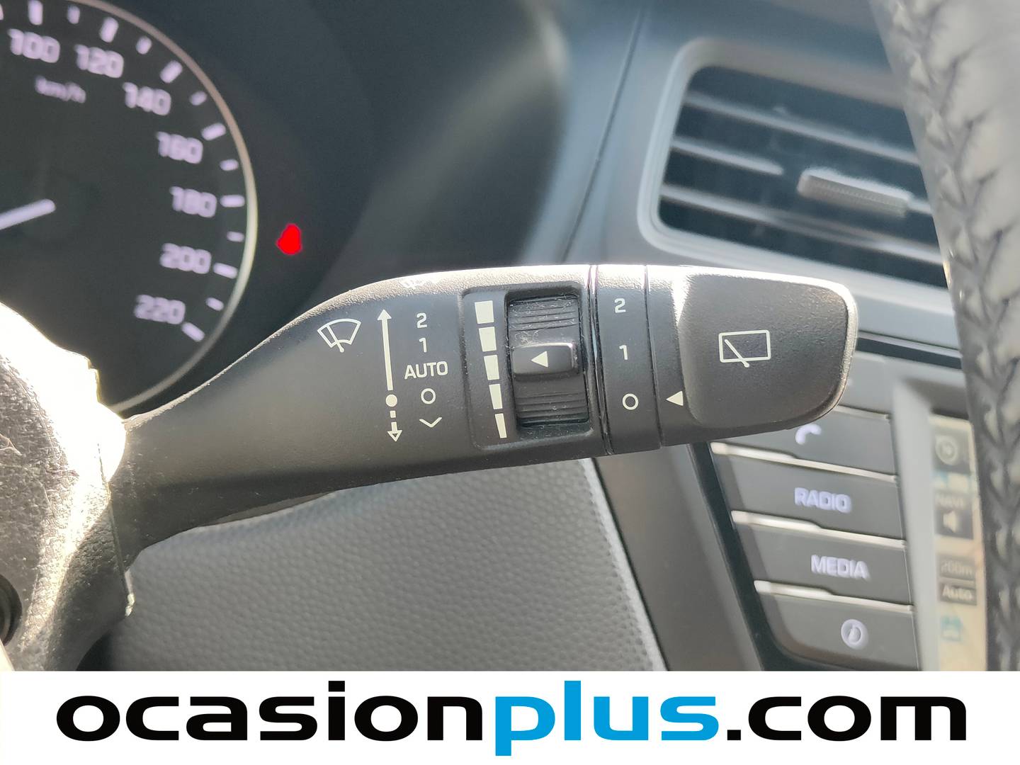 Accesorios del Hyundai i20 Hyundai i20 1.2 MPI Elegant Nav (84 CV)