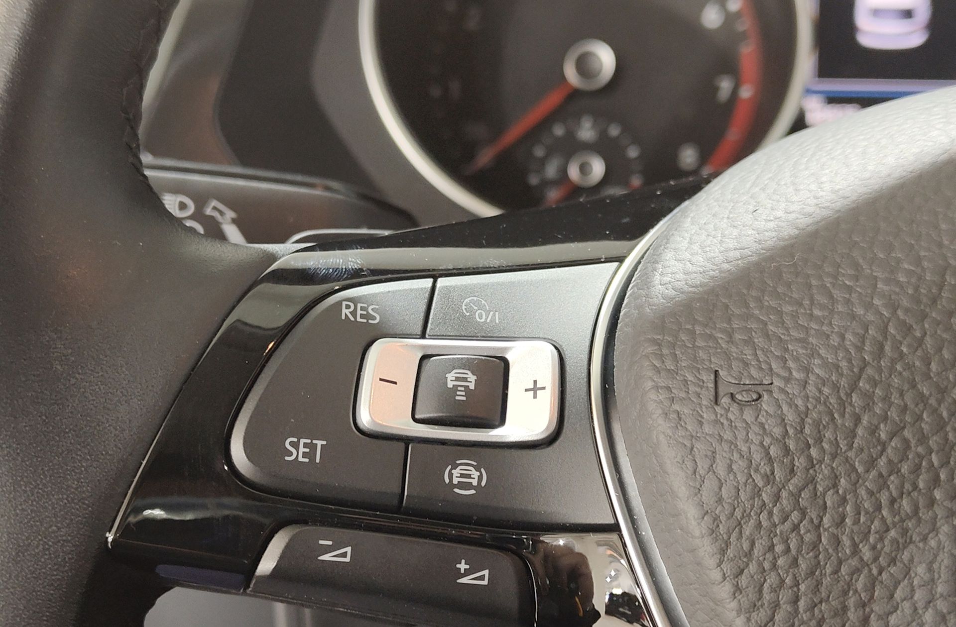 Volkswagen Tiguan Advance 1.5 TSI DSG - foto 23