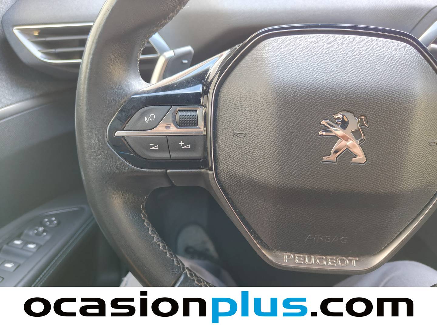 Foto Peugeot 3008 Hybrid Peugeot 3008 Hybrid 300 Allure Pack e-EAT8 (300 CV)