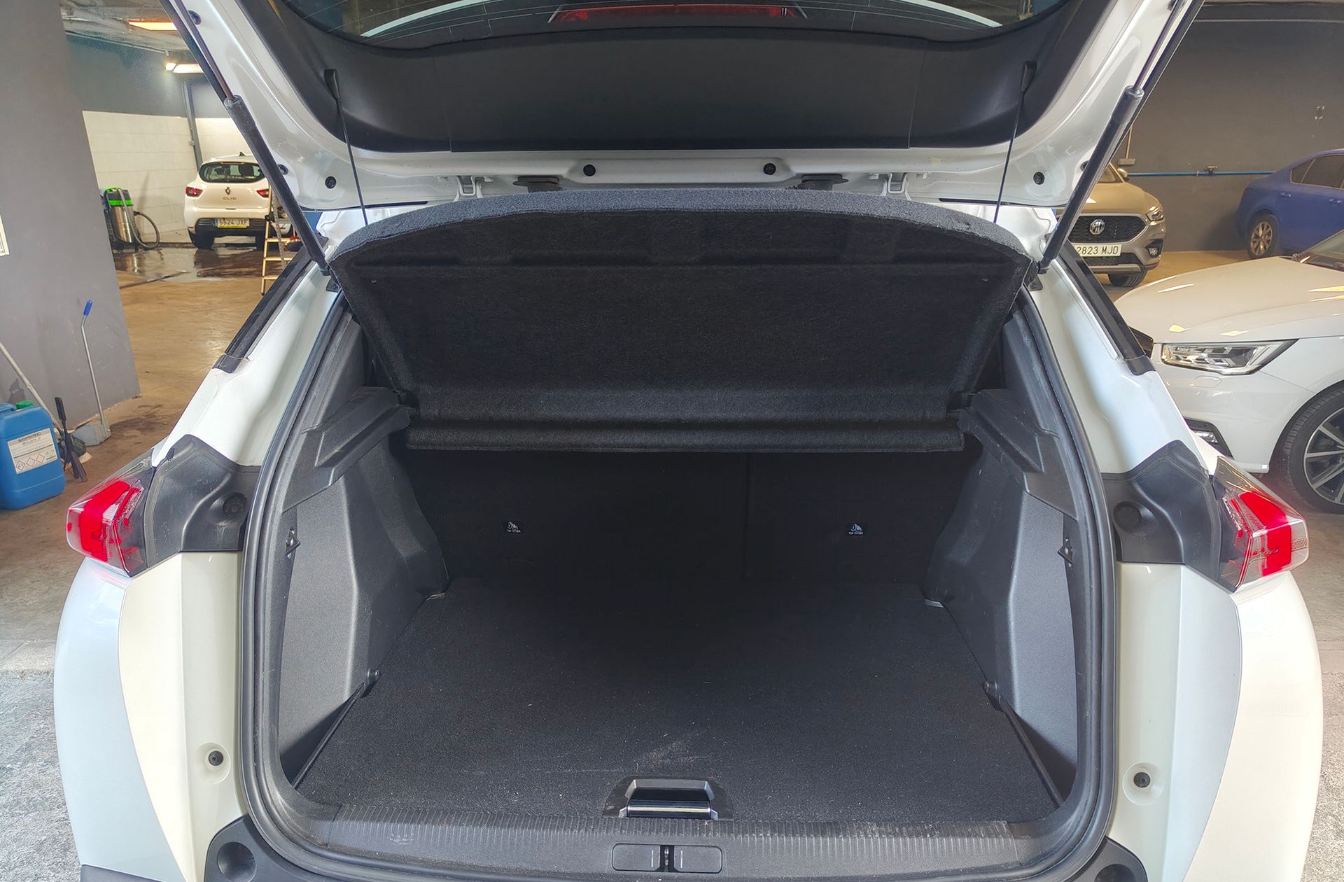 Peugeot 2008 PureTech 130 Allure Pack - foto 16