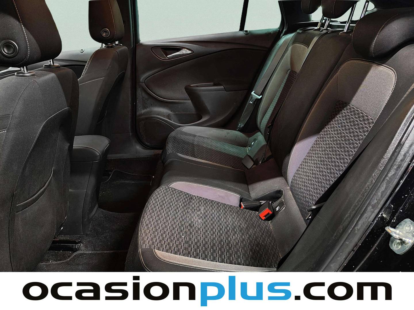 Foto asientos traseros Opel Astra Opel Astra Sports Tourer 1.5 D GS Line (122 CV)