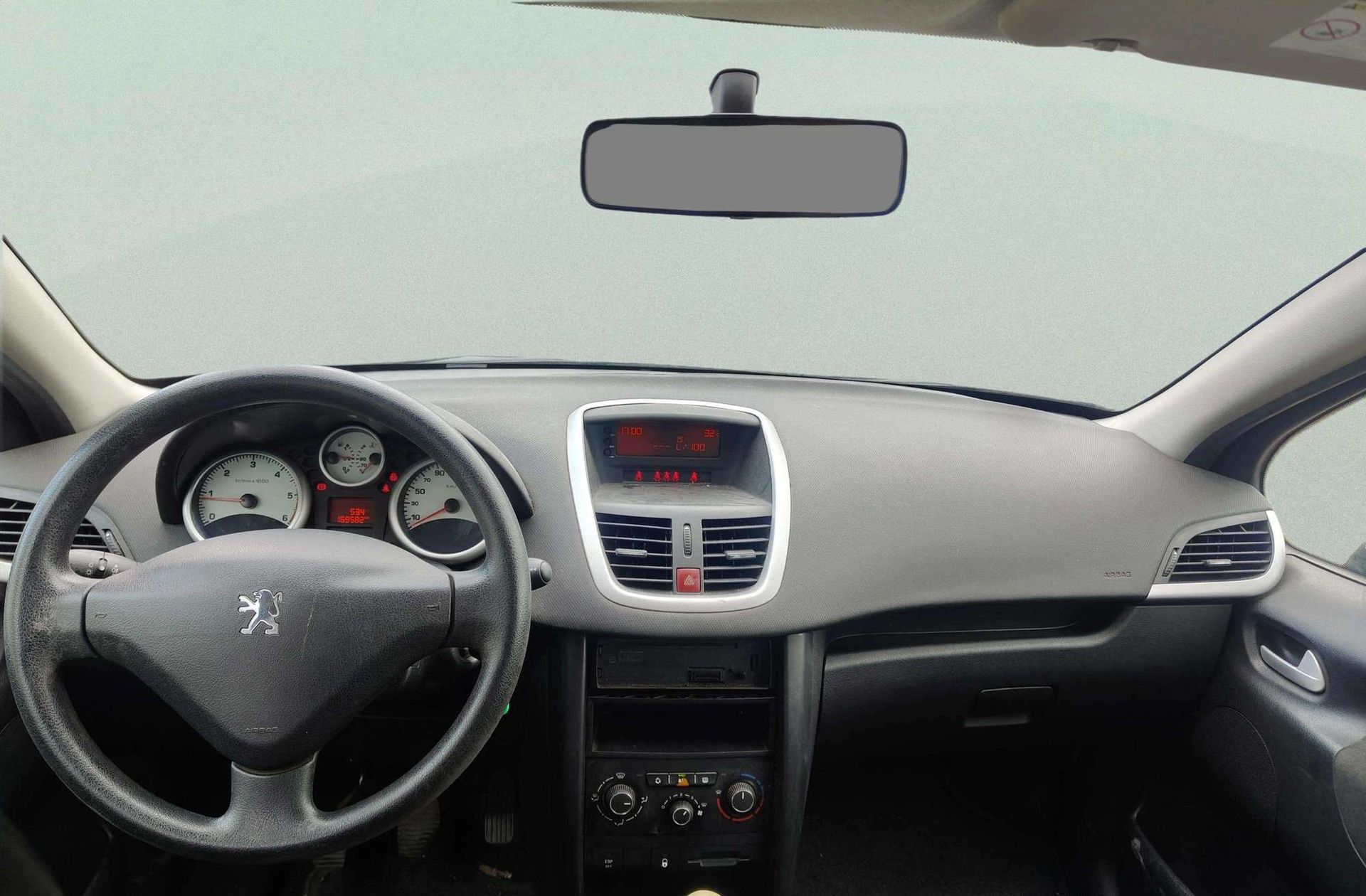 Peugeot 207 1.6 HDi Confort - foto 5