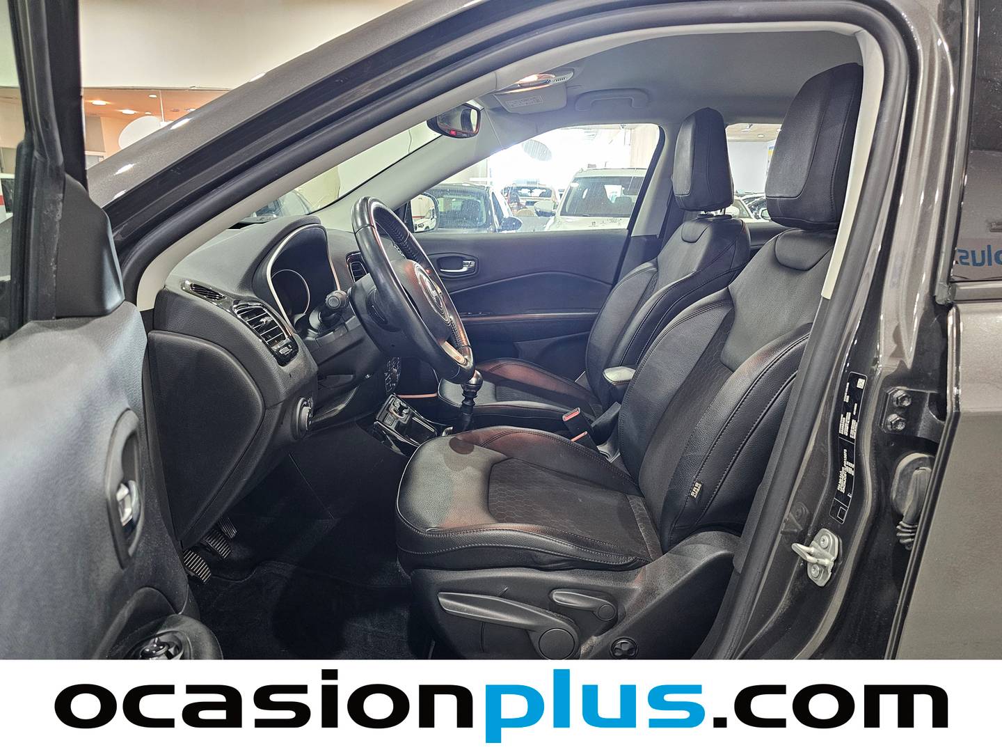 Foto Jeep Compass Jeep Compass 1.3 Gse Night Eagle FWD MT (130 CV)