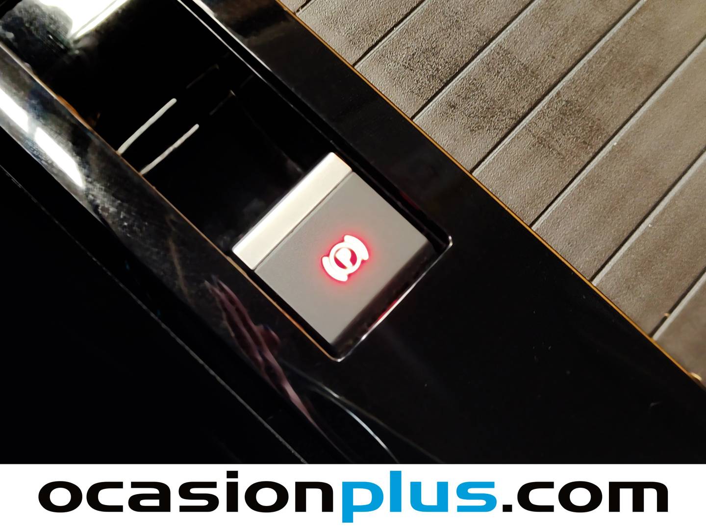 Foto Citroën C4 X Citroen C4 X PureTech 130 S&S Plus EAT8 (131 CV)